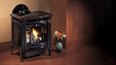 Hampton® H15 Gas Stove
Small freestanding gas stove with electronic ignition. Transform a room with this beautiful cast iron direct vent gas stove which is available in two finishes.