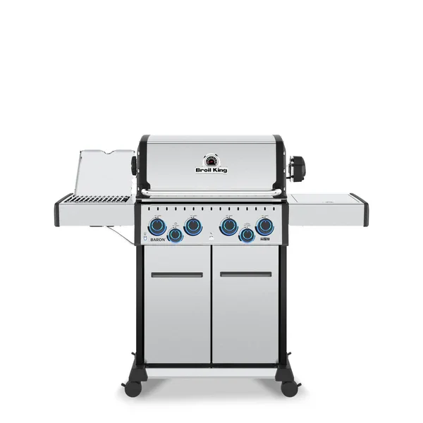 The Baron S 490 Pro IR delivers reliable power and performance in a sleek stainless steel package. With a 630 Sq. in. total cooking surface and 4 Dual-Tube burners producing 40,000 BTUs, it’s built for everyday grilling or weekend feasts. The 10,000 