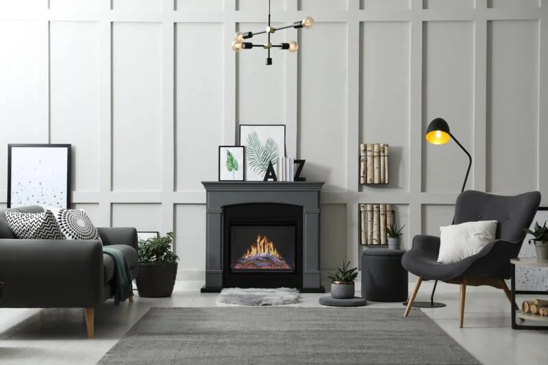 One of the key features of the Orion® virtual fireplace is its optimized technology, which  ensures the highest level of performance. The result is a truly immersive and authentic  f lame that captures the essence of a real fire. With three flame sty