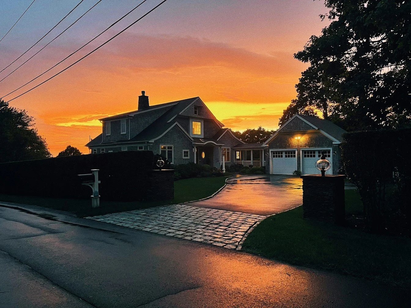 Selling Your Home in Winter vs Summer: Which Season is Best?