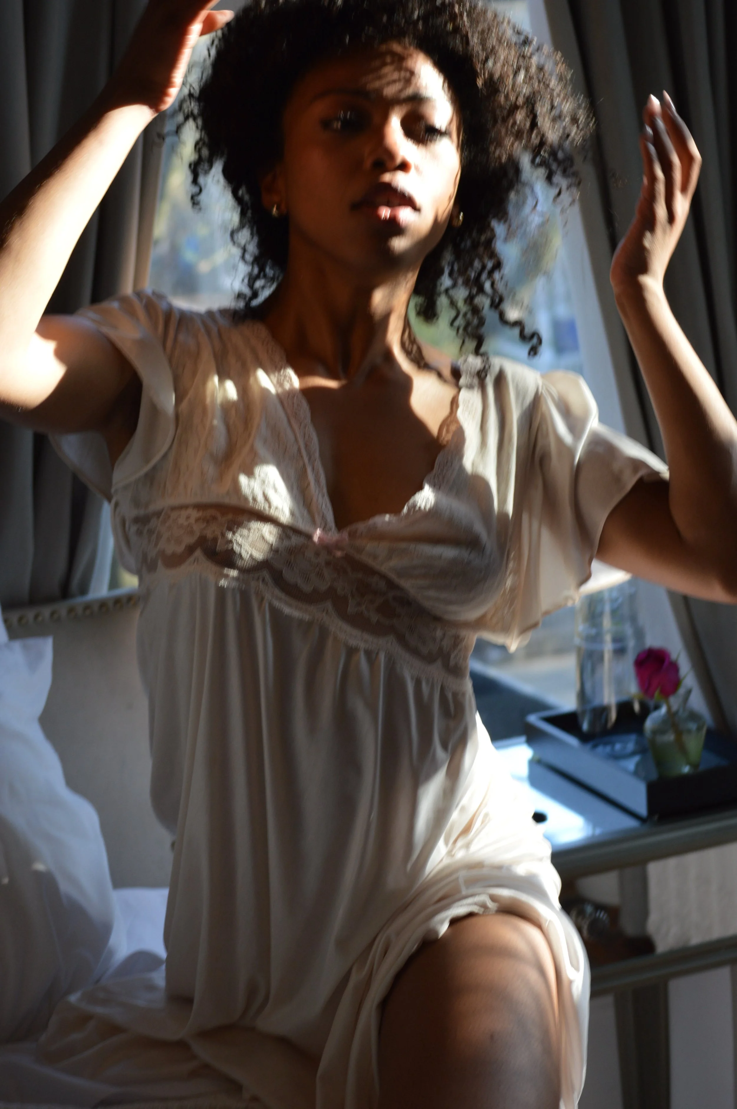 Discreet NYC companion Vivienne Astor enjoying an evening setting