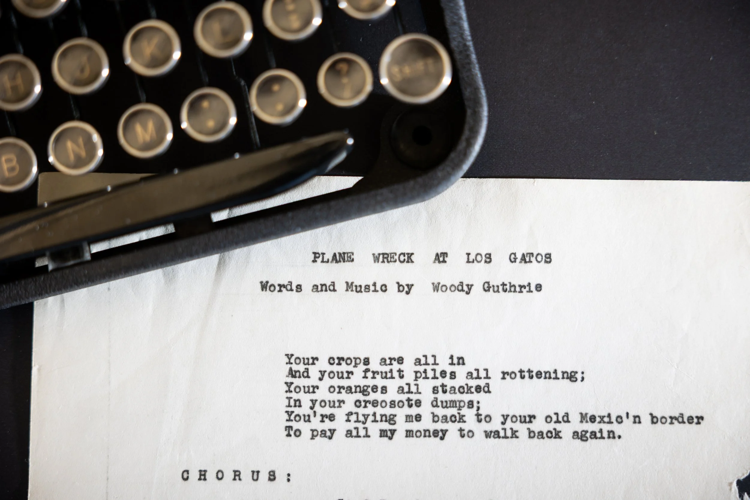 Woody%20G%20Typewriter_033_SabrinaAschPhotography.jpg