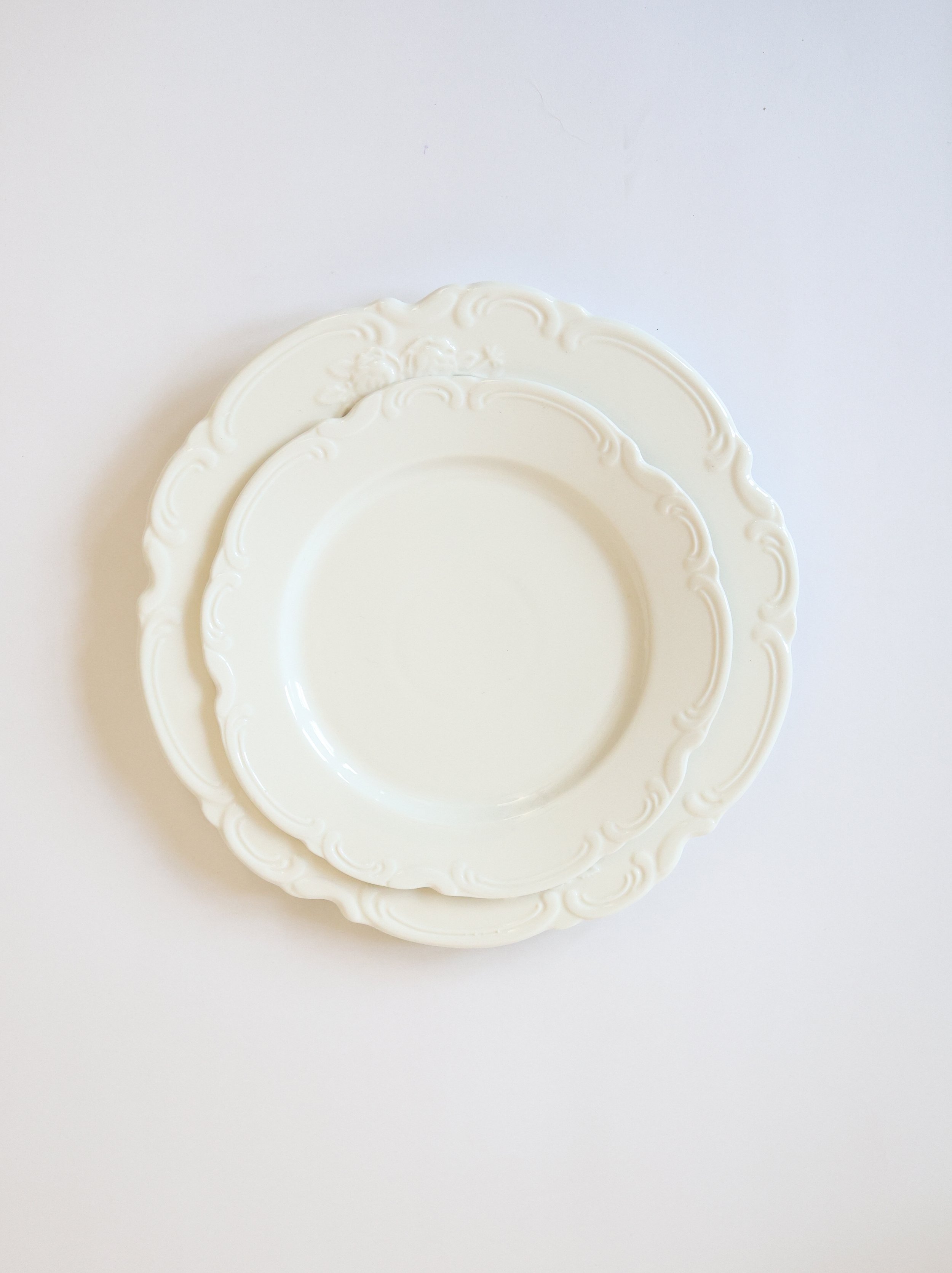 The Amour Porcelain Charger