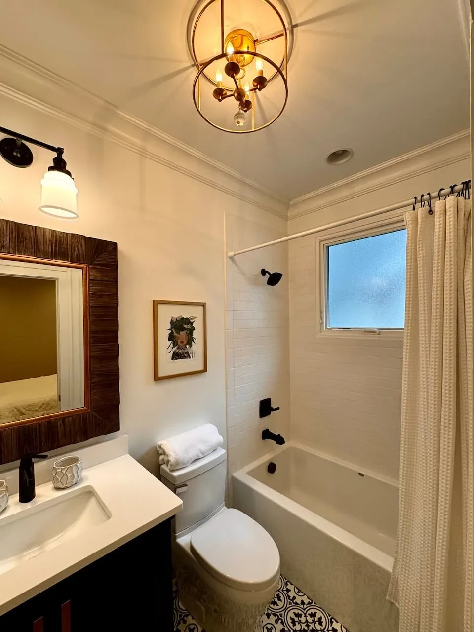 Primary shower