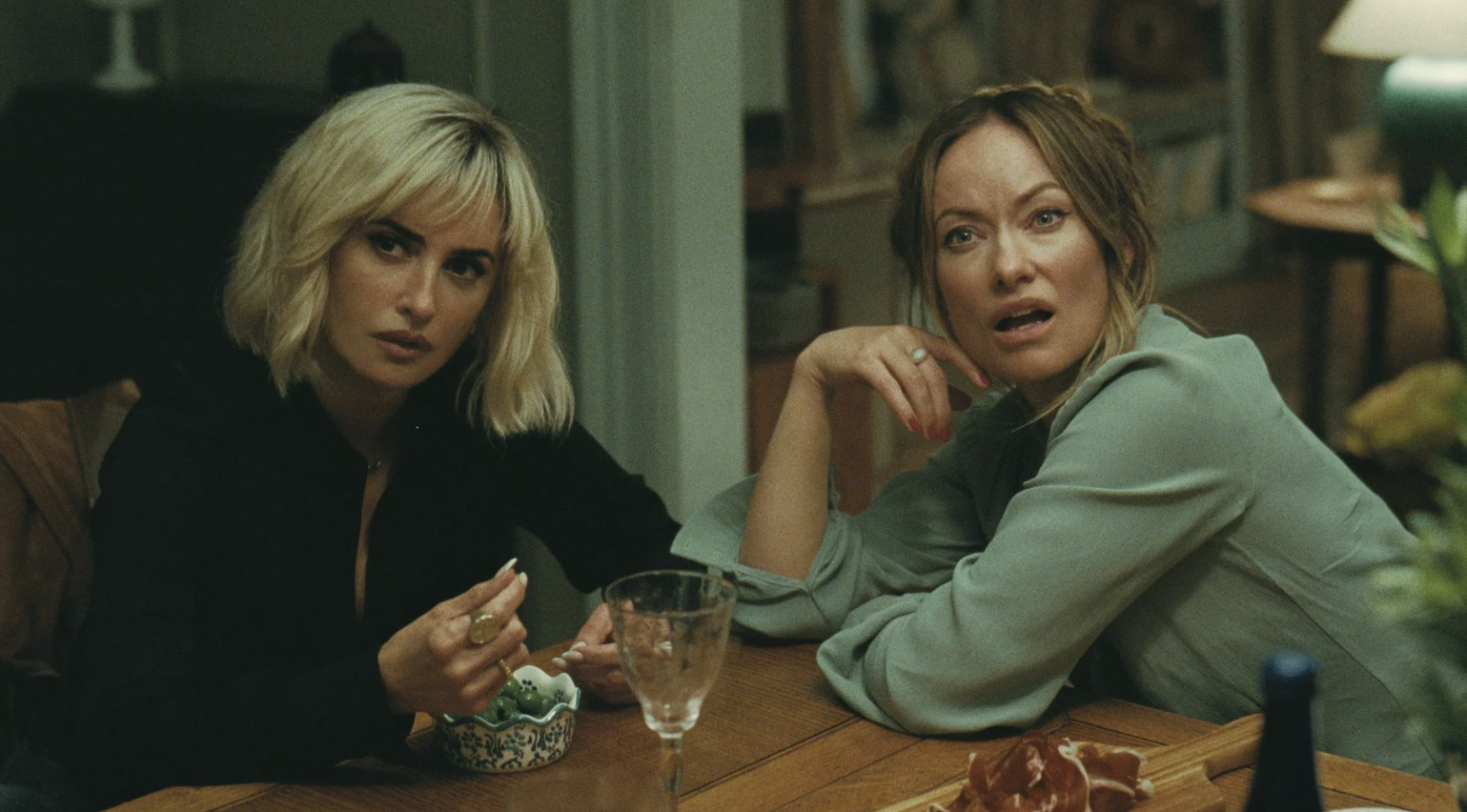 THE INVITE (2026) DIR. OLIVIA WILDE