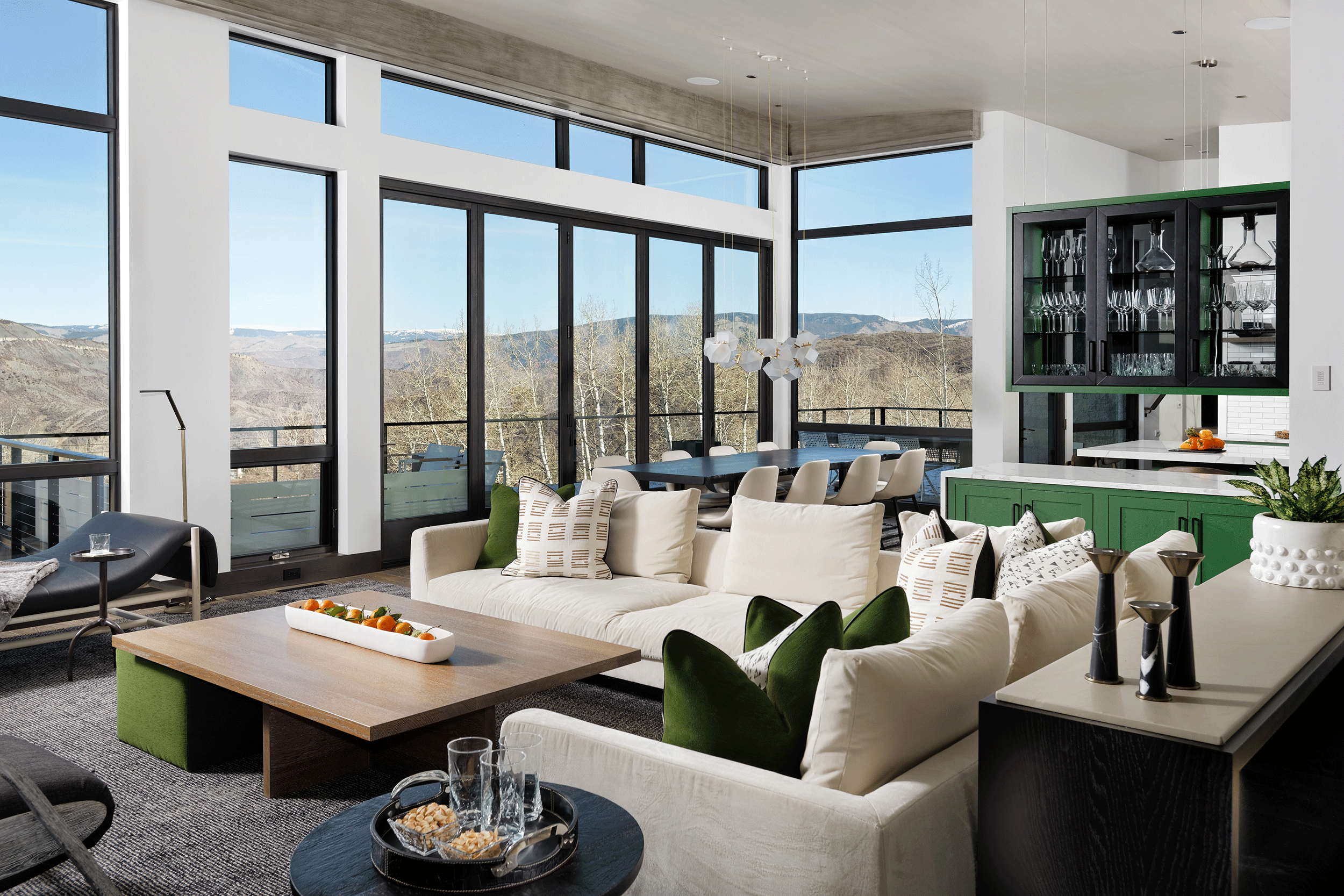 An image of Two Creeks.