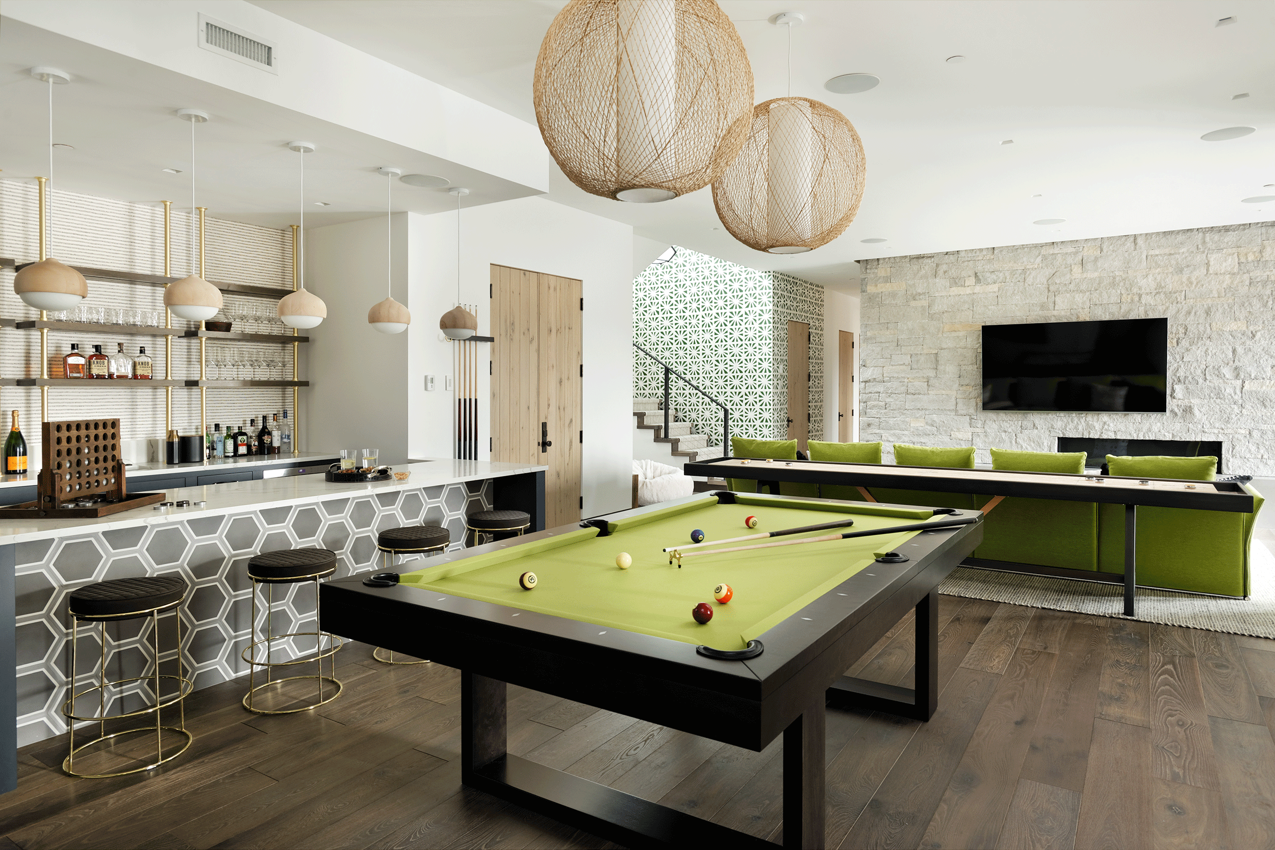 An image of Two Creeks.