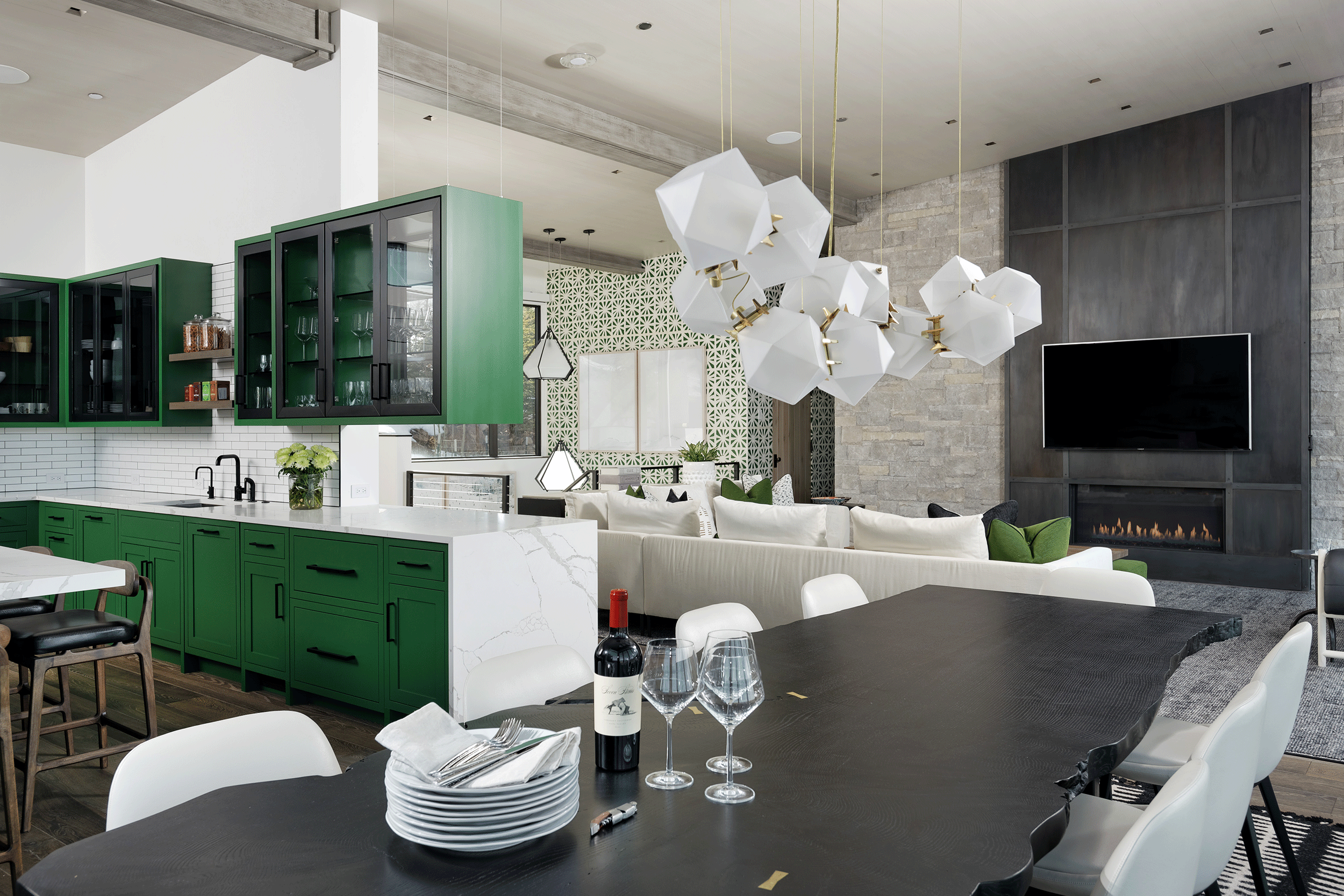 An image of Two Creeks.