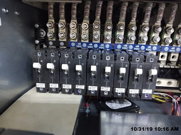 PD22-118-20 amp Breakers.jpg