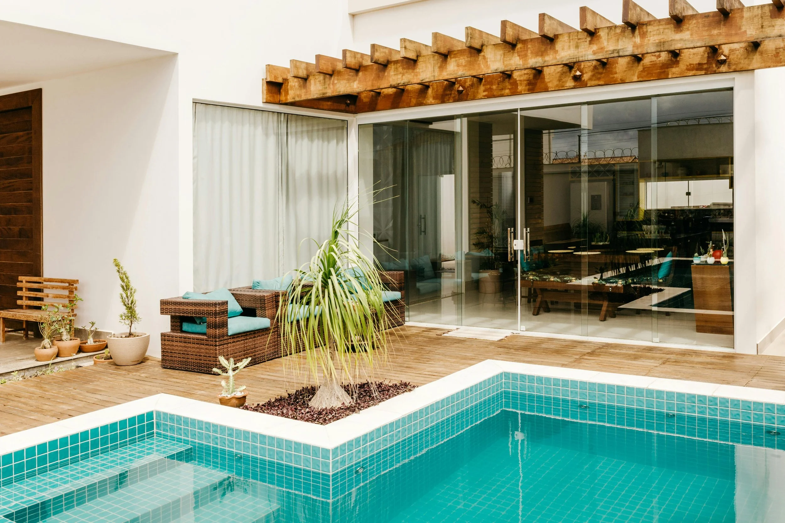 Pool Maintenance in the Arizona Desert: What Every Homeowner Needs to Know
