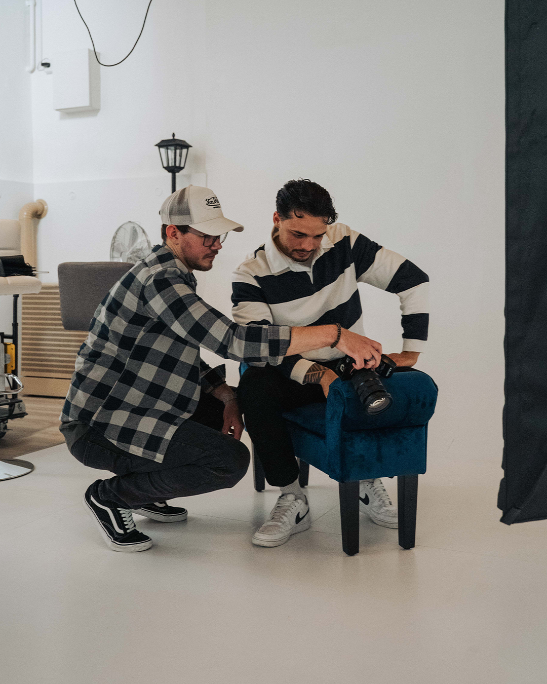 Fotoshooting im Studio für Model Sedcard und Social Media Content Produktion