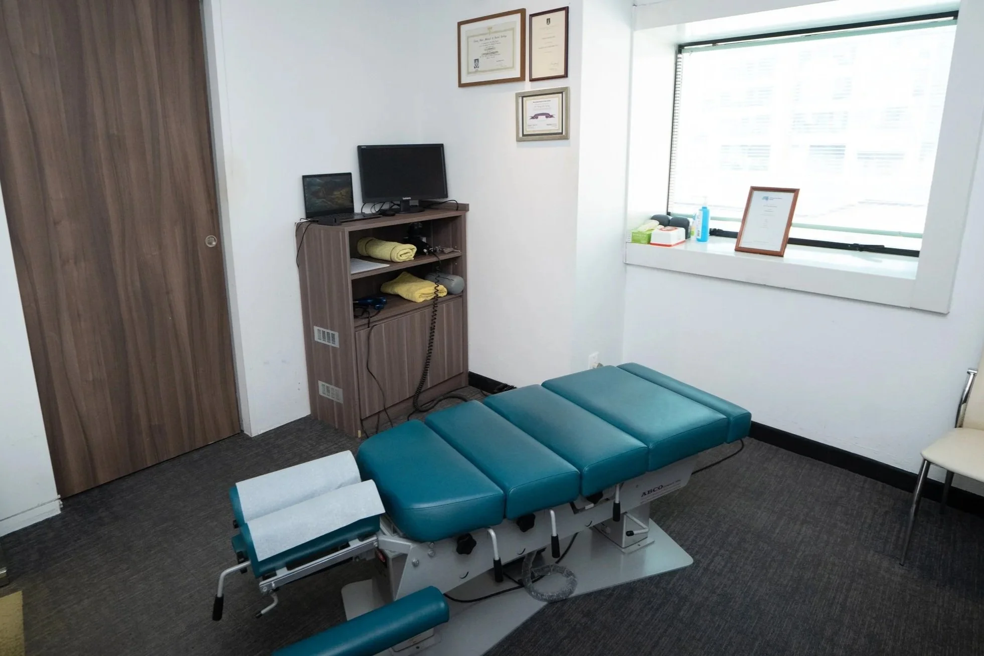 Private treatment room at chiropractic clinic in Singapore for personalised care