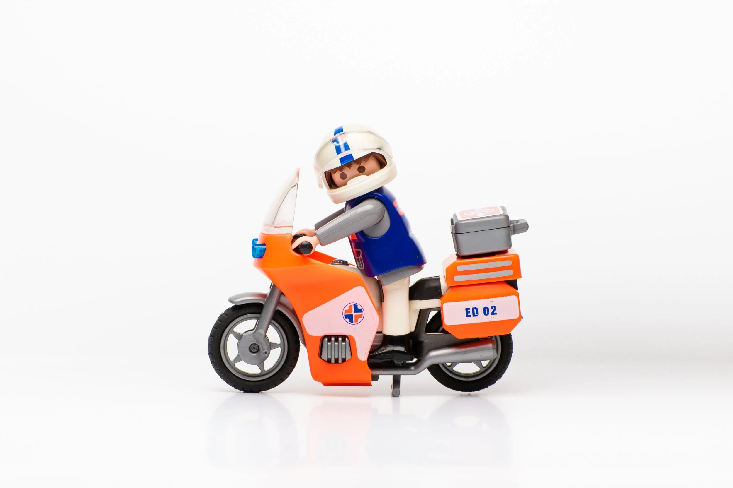 Playmobil-1-2.jpg