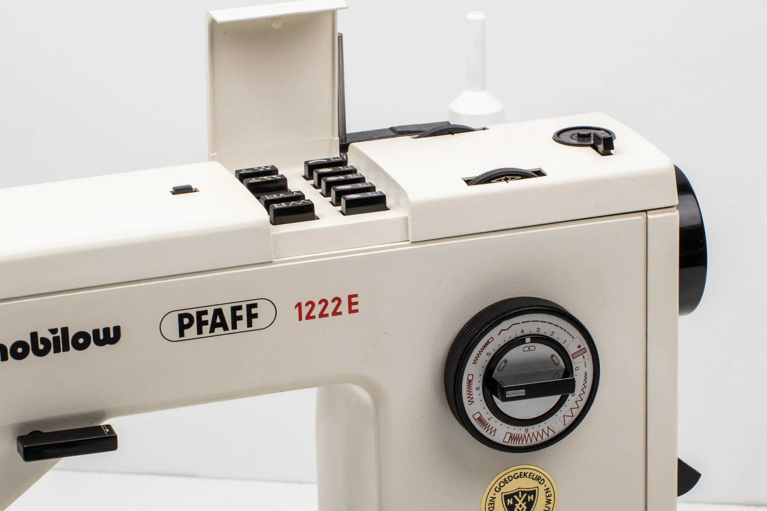 Pfaff1222E-65.jpg