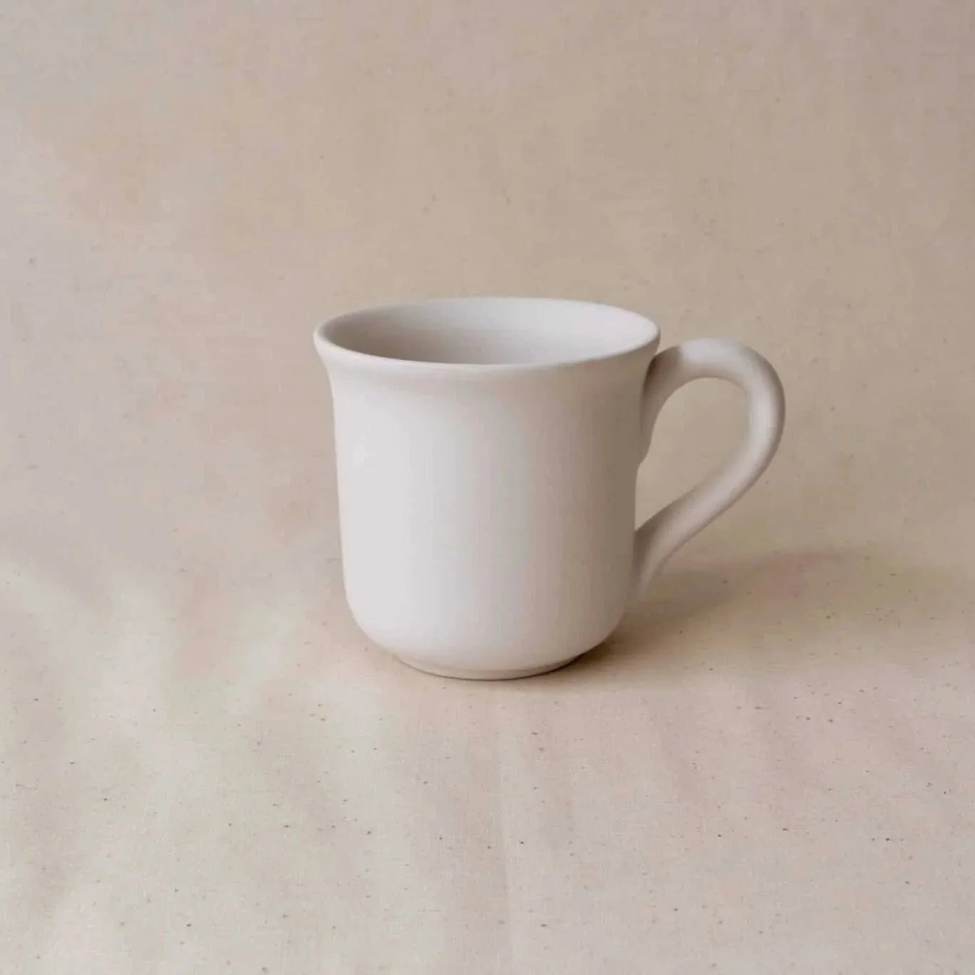 Romantisk keramik kop 250 ml til keramikmaling