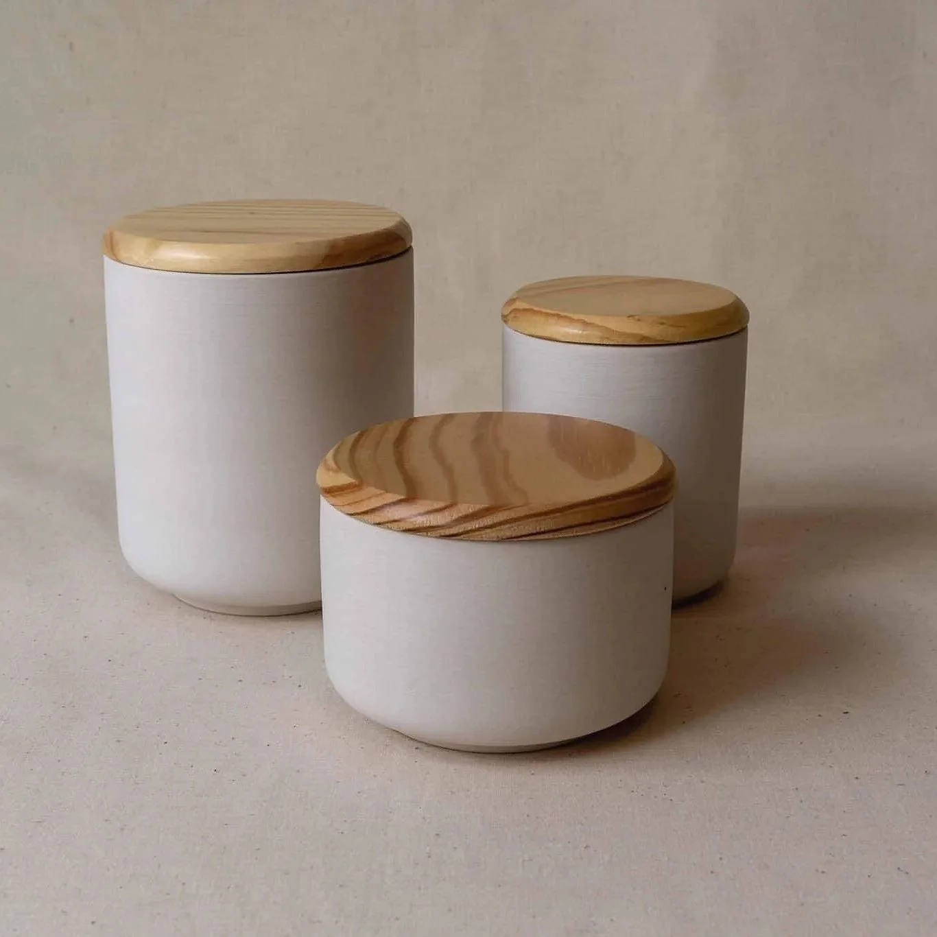 Keramik dåser med trælåg
