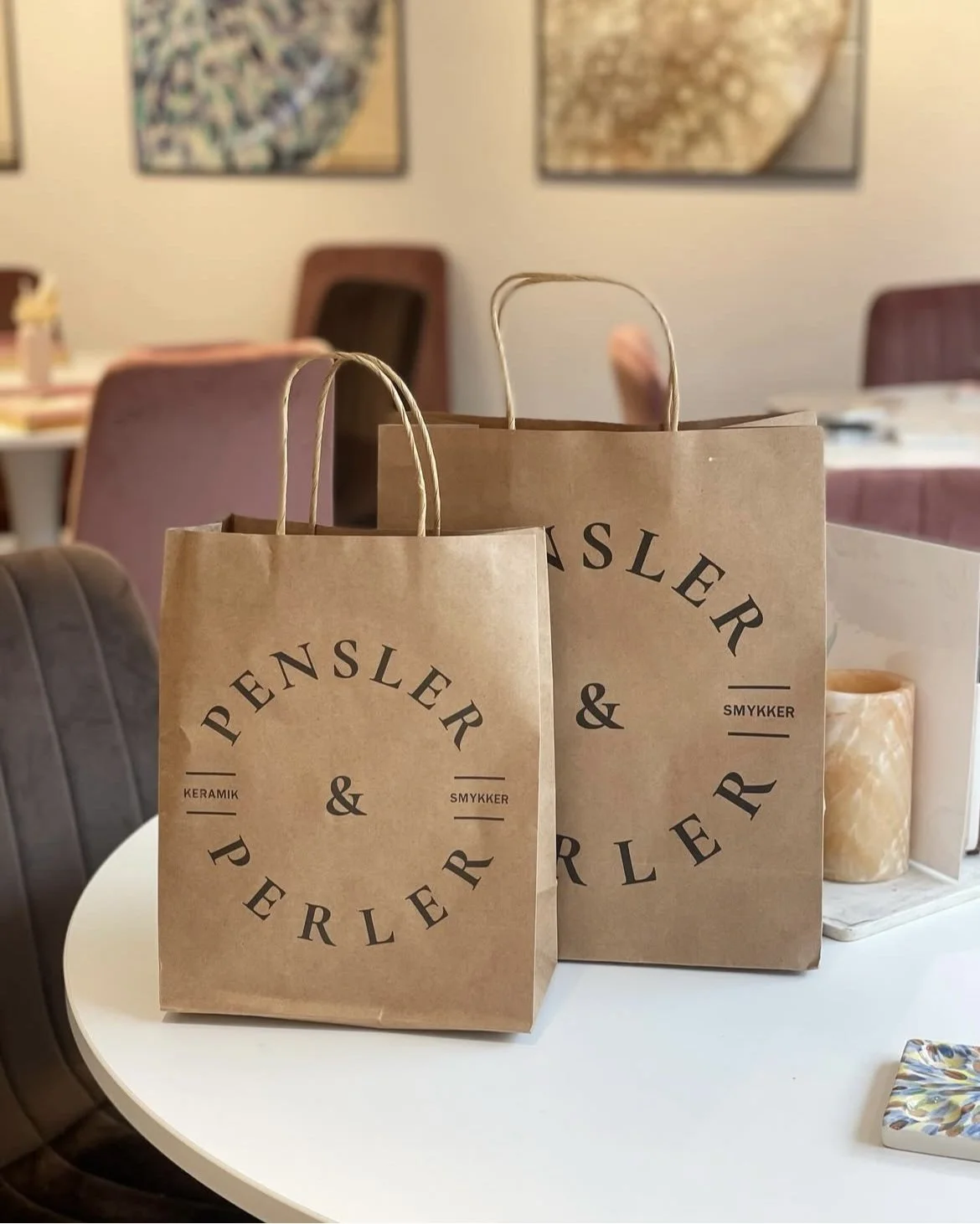 Ud af huset med Pensler og Perler