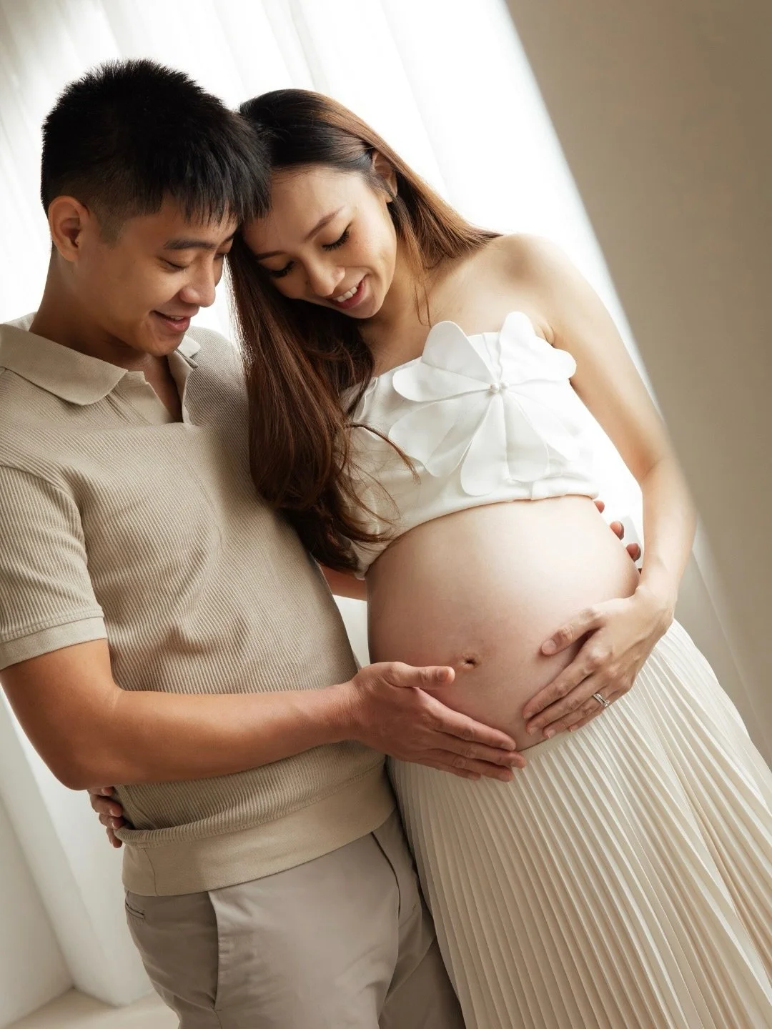 Not quite here yet, but already so deeply loved 🤍 documenting a time before the arrival of Y+J&rsquo;s beautiful baby boy, and the joy in the quiet anticipation was ringing loud in the room &mdash; in the laughter, the talking, and the embrace of ea
