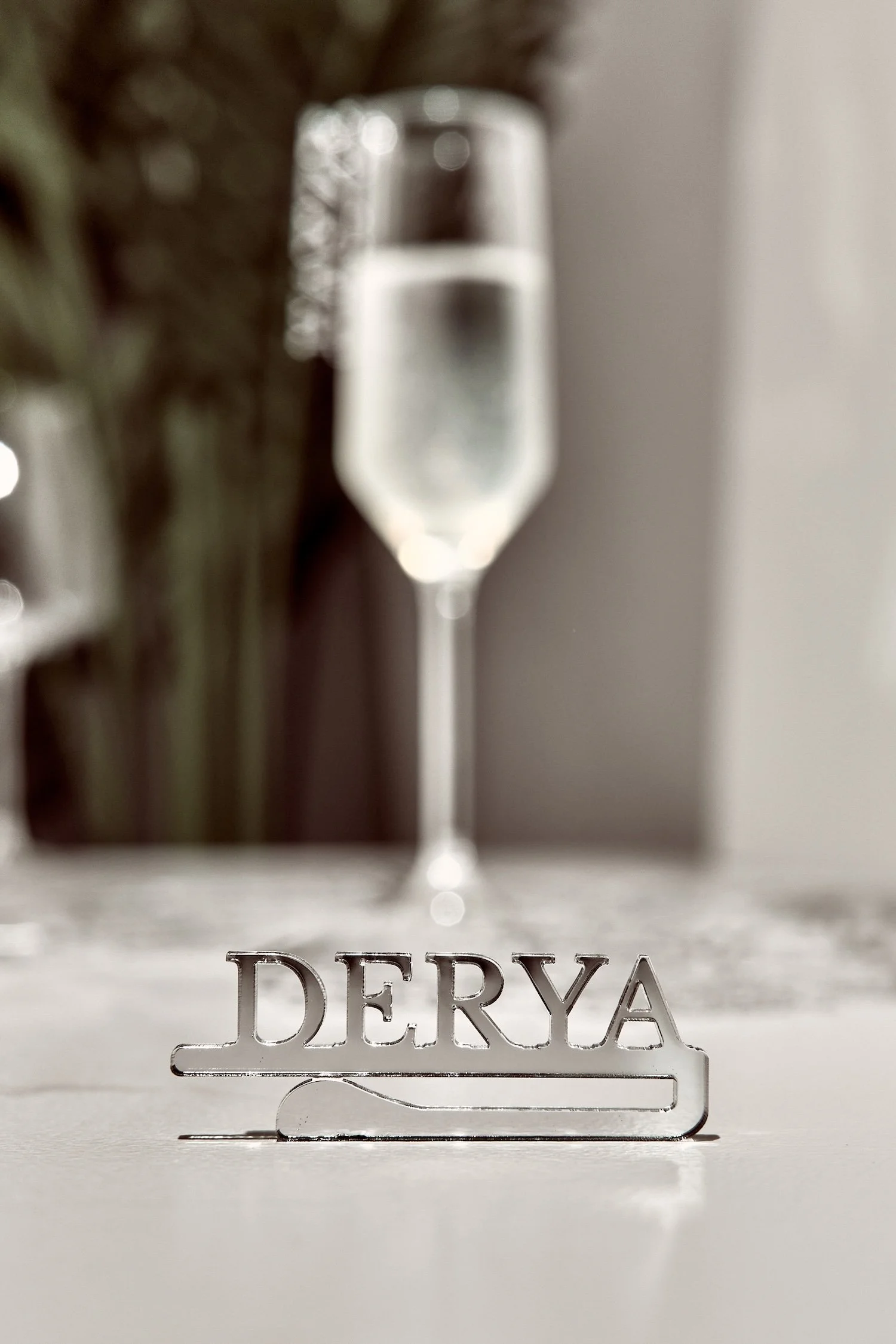 Forneverending-Hochzeit-Wedding-Schild-Deko-Namenskarte-sektglas-namensanhänger-platzkarte