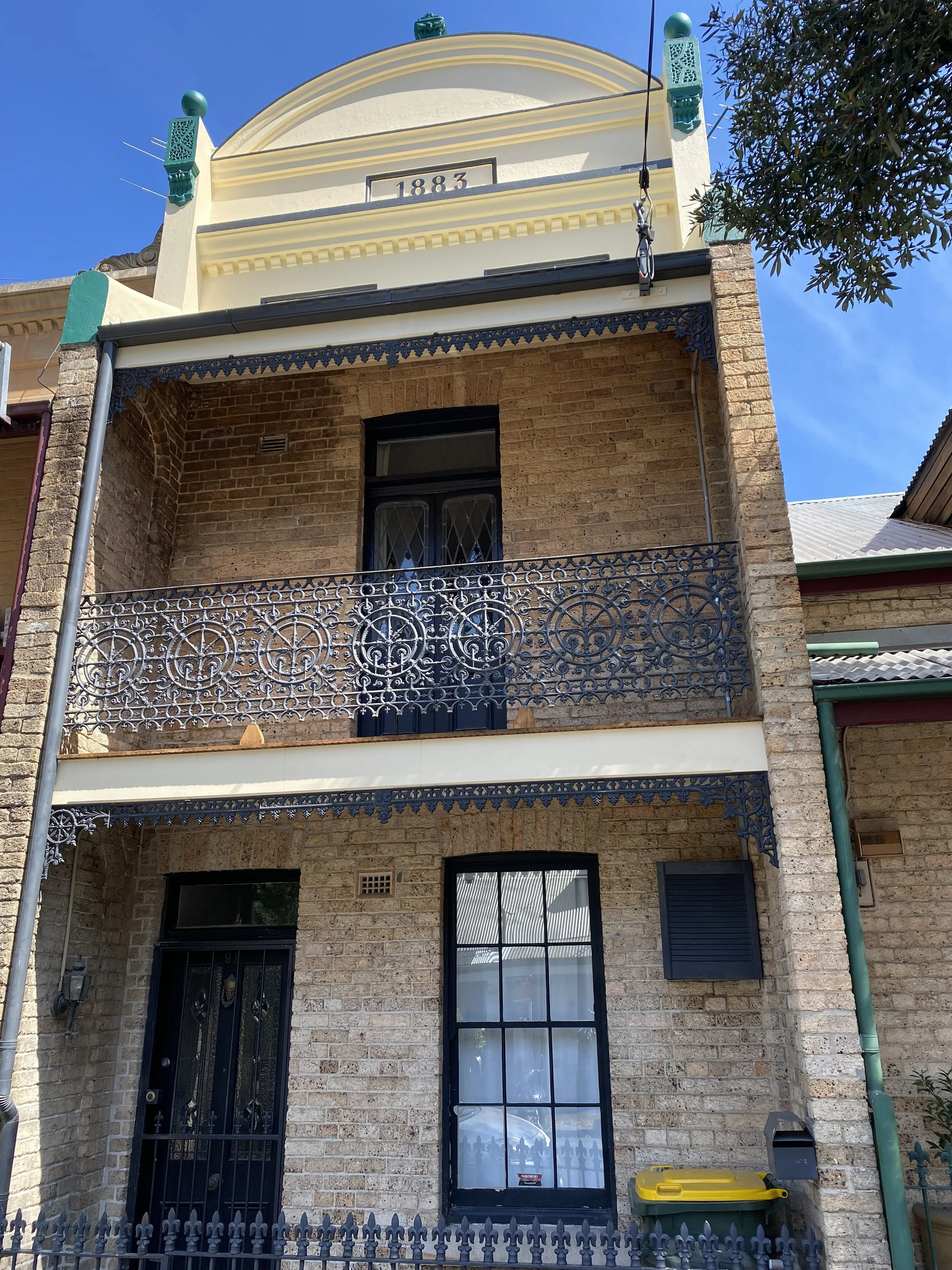 heritage builder Sydney, heritage bricklayer, heritage stonemason Sydney, heritage restoration Sydney, brick repair, brick patching, brick repair, stone patching, stone repair, roof leak repair, chimney repair, rising damp repair