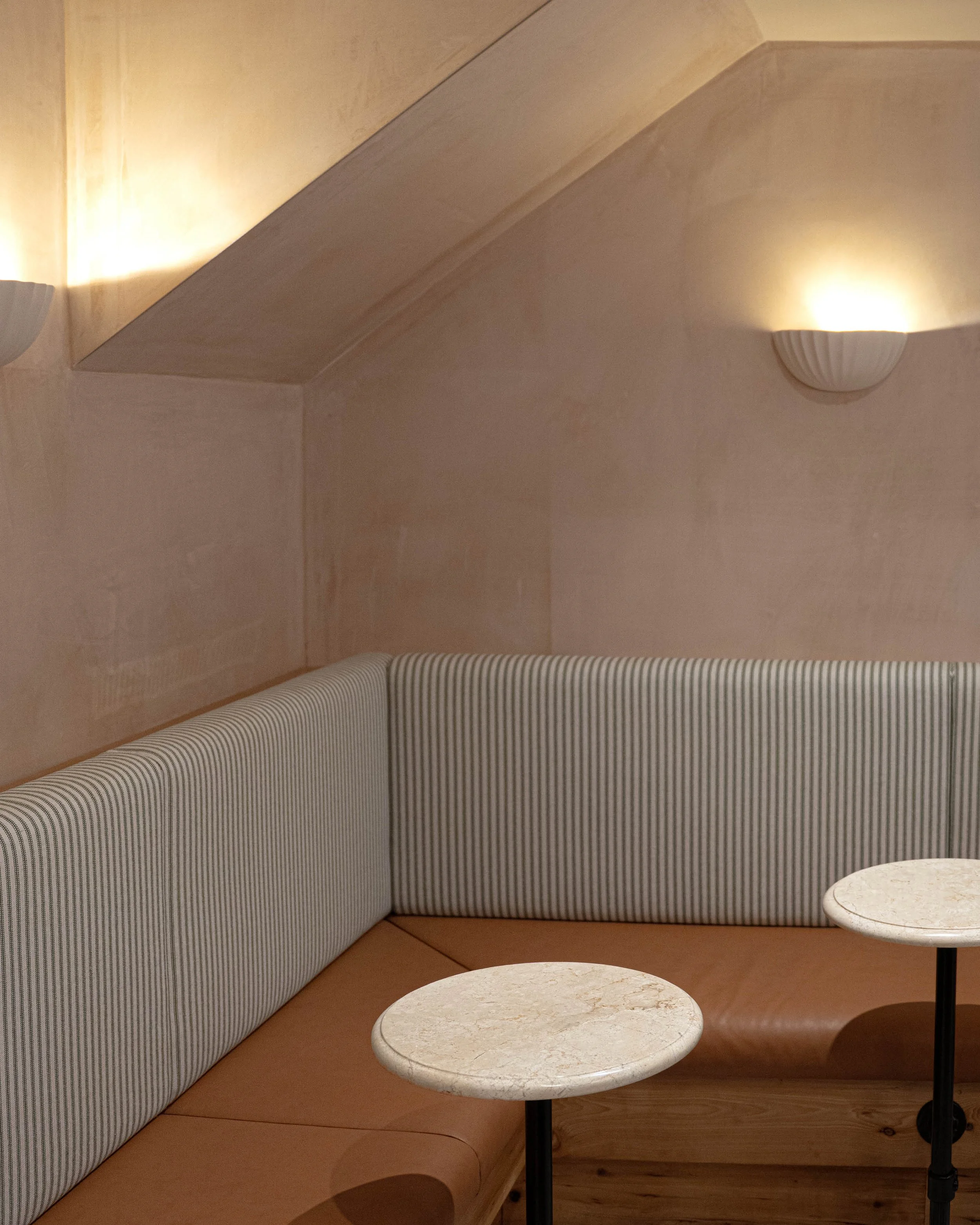 Booth Seating Interior at Ete Westbourne - Studio EWW