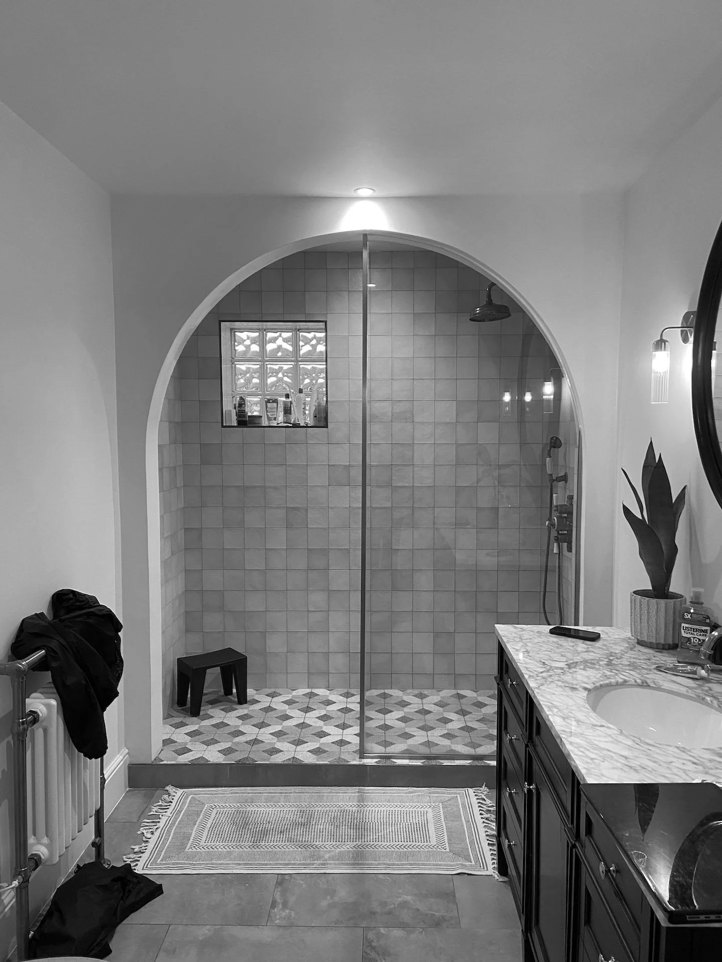 Cliff Drive Bathroom Before Refurbishment | Studio EWW