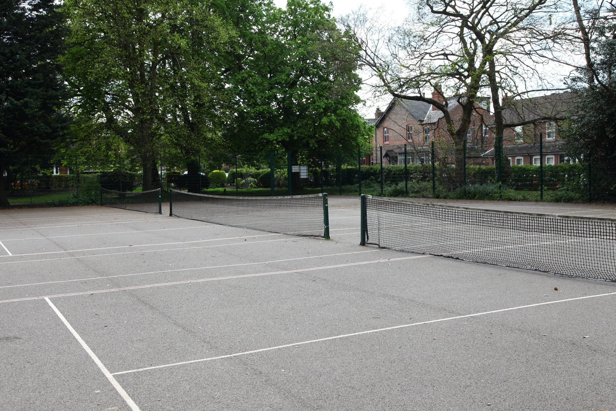 the tennis courts at stamford park
