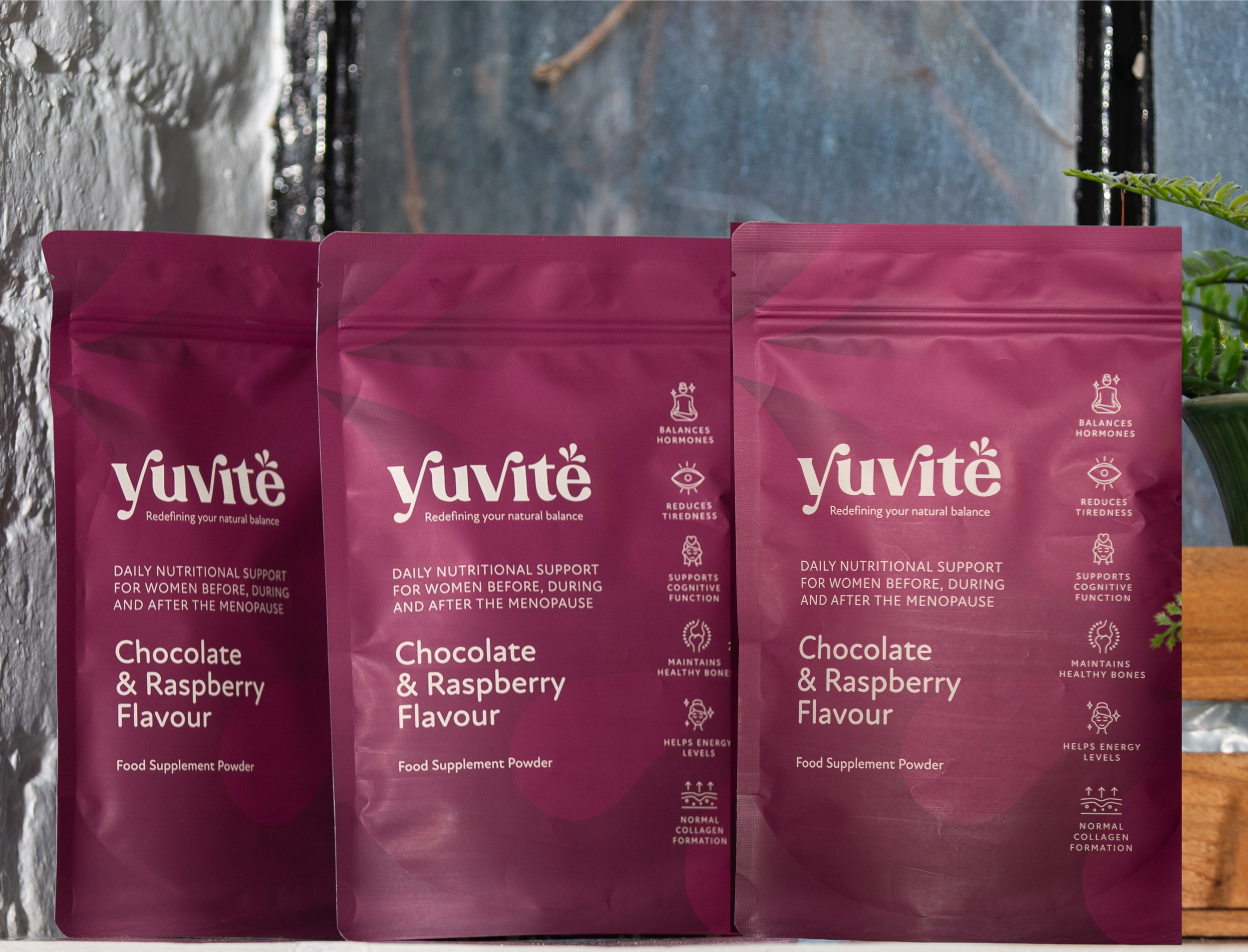 Yuvité Menopause Support Powder, Chocolate and Raspberry Flavour - 3 months