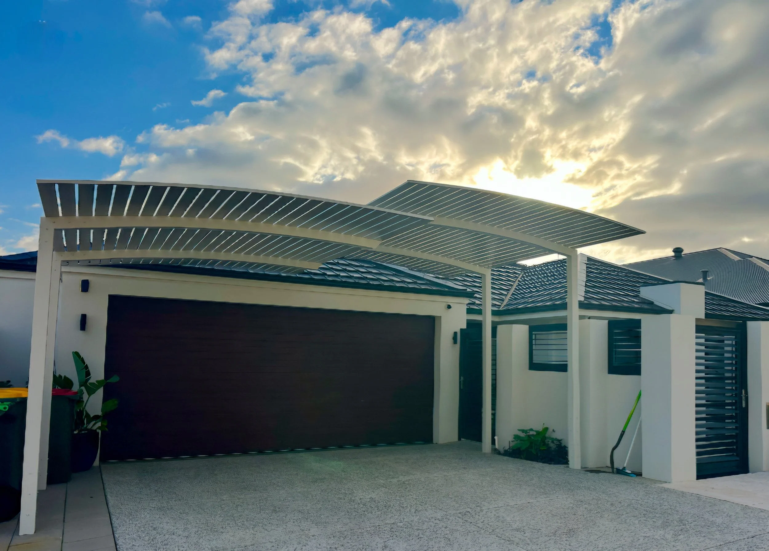 Australia's First Custom Double Curved Aluminium Pergola