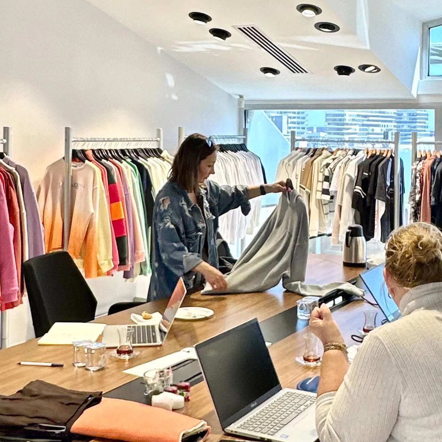 &ldquo;Good products are not created in spreadsheets alone.&rdquo;

Reviewing fits, discussing fabric qualities, checking colors, comparing washes, talking through construction details and making decisions directly around the table.

After many years