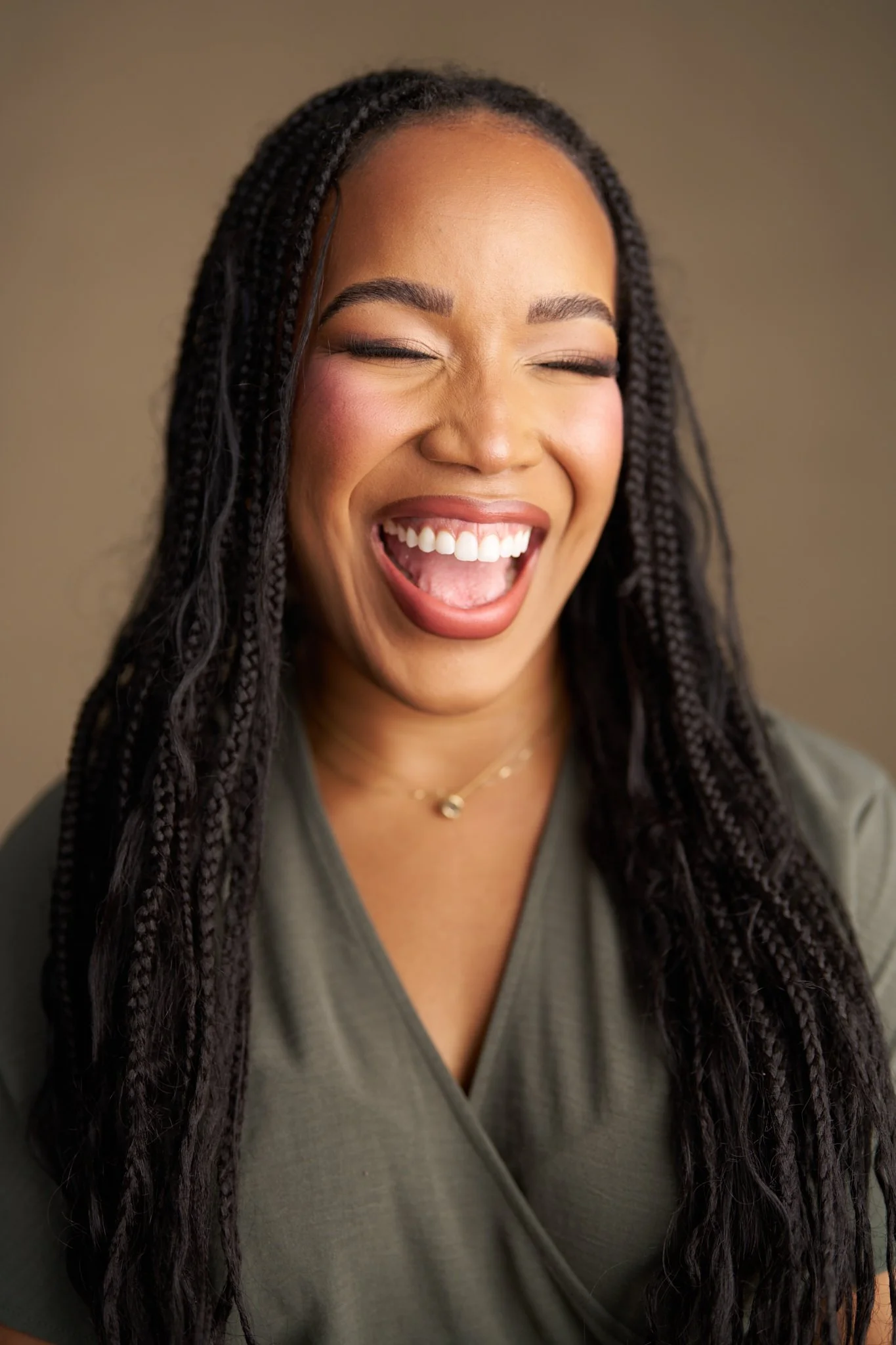 Eboni0405_2048px.jpg