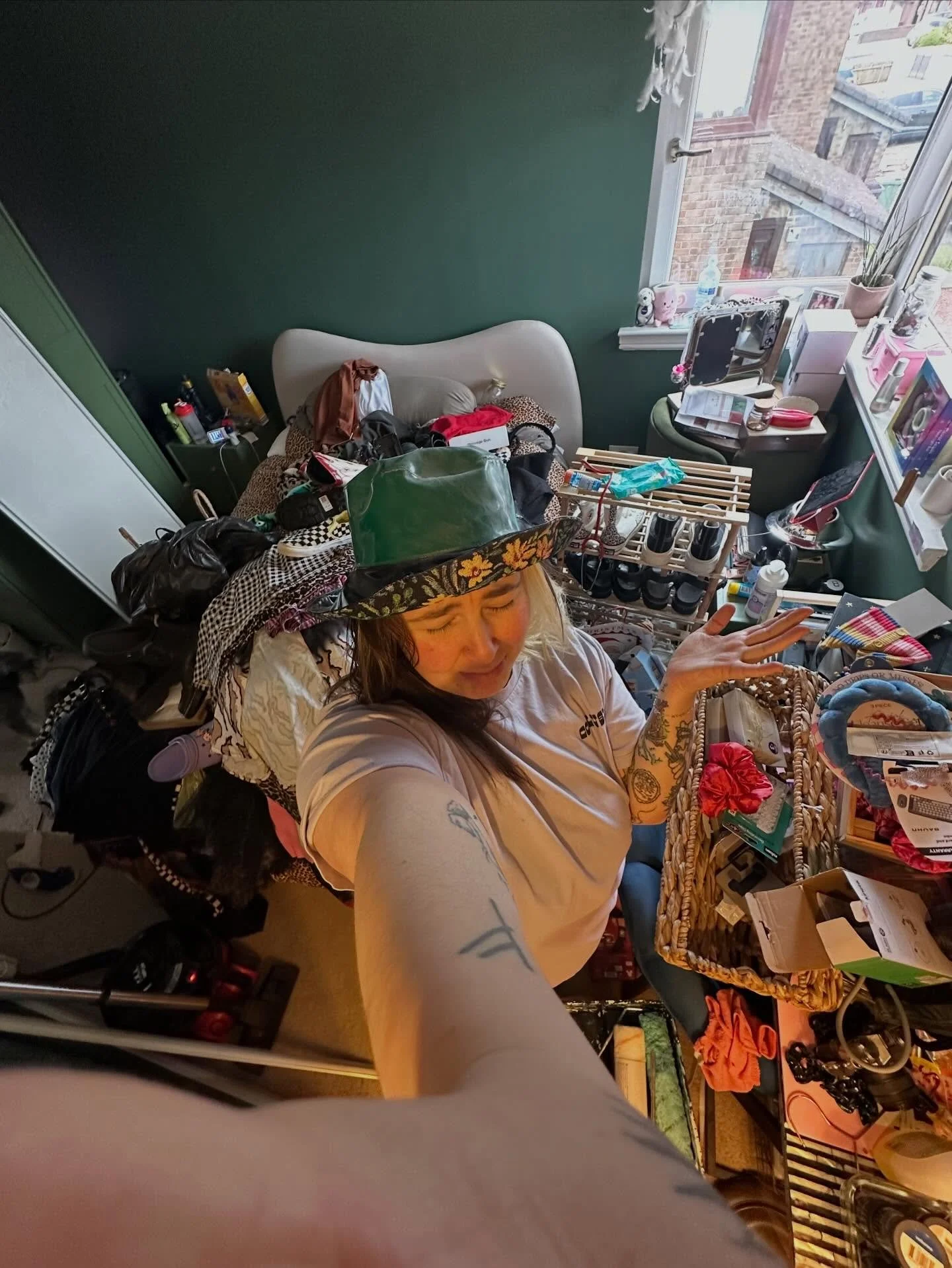 Canny wait to MARCH my way into the sunshine x 

1. Spring clean? I only know spring mess 
2. Chester&rsquo;s fur is like a hoover 
3. @nixie.studio_ 
4. Mom
5. Stompers 
6. Weaning 
7. Pig tails 🪱
8. Does anyone else&rsquo;s dog sleep on their pill