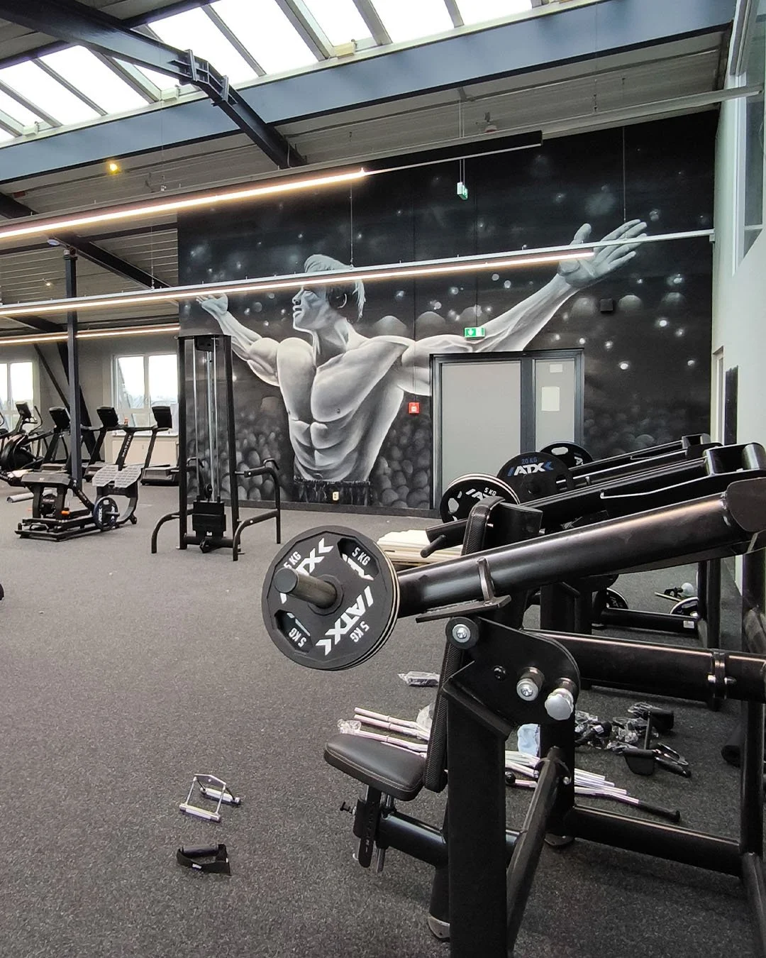 Professionelle Graffitigestaltung in Dresden: individuelle Wandgestaltung, Auftragsgraffiti sowie kreative Graffiti-Workshops und Firmenevents.