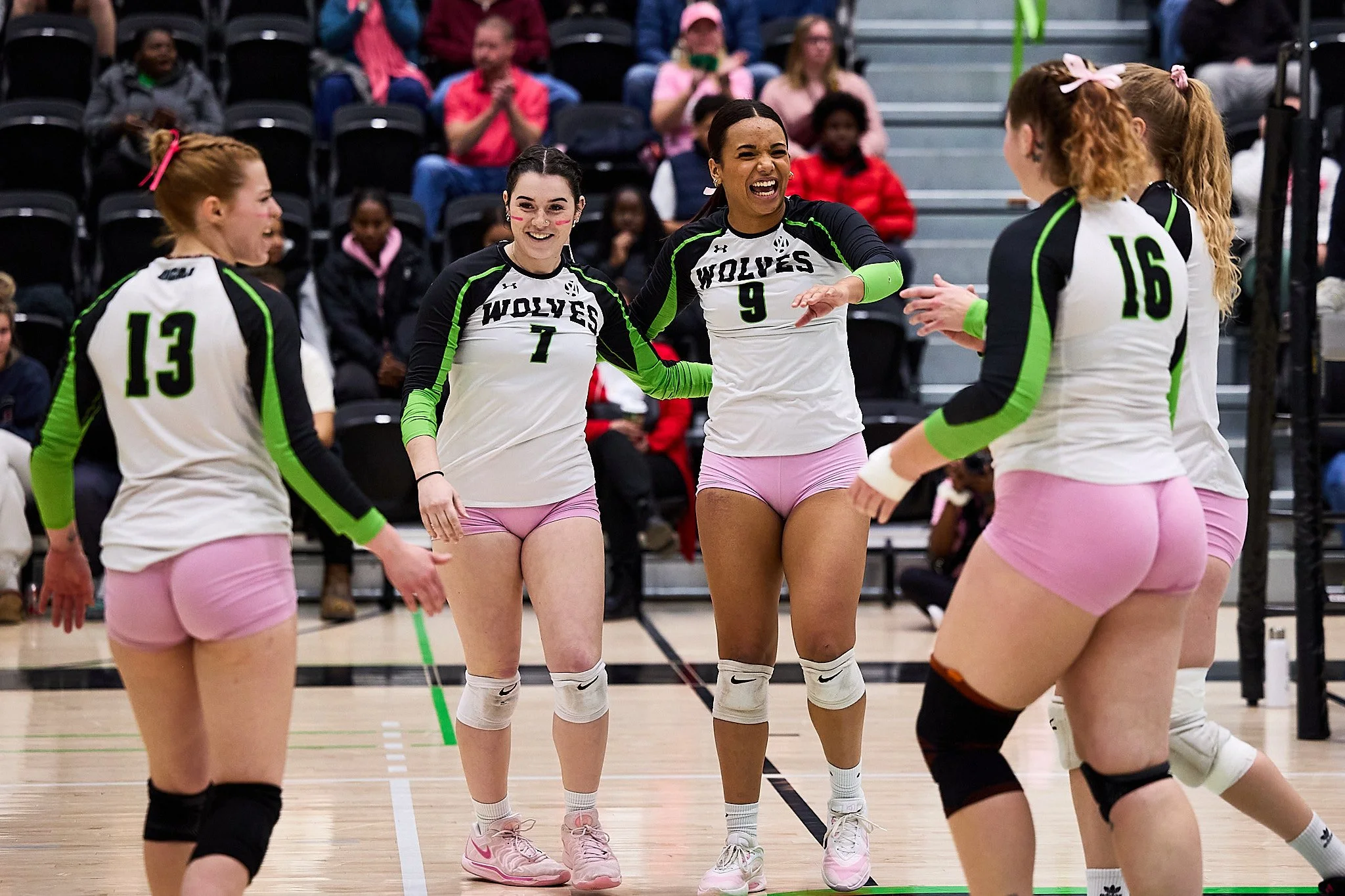 Vincent, A 2025 11 22 Women's Volleyball 075.jpg