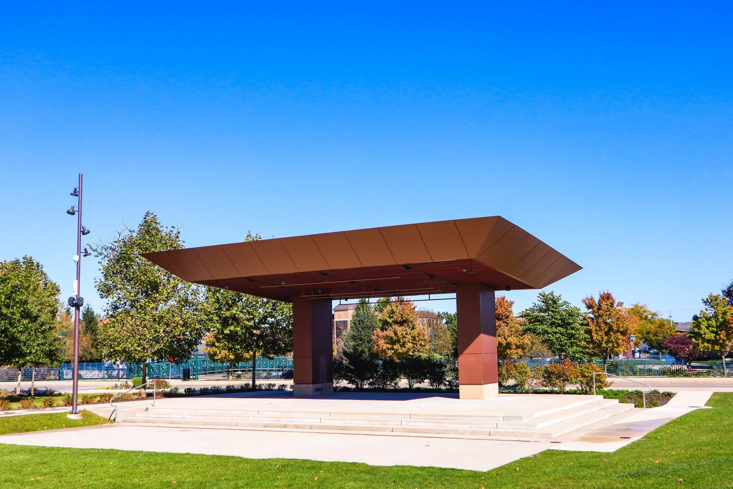 A closer look at one of our projects you might recognize right here in Elkhart. 📍

Located in City Center Park, directly across from @thelernertheatre the downtown Elkhart bandshell is a great example of how structural steel can become part of the a