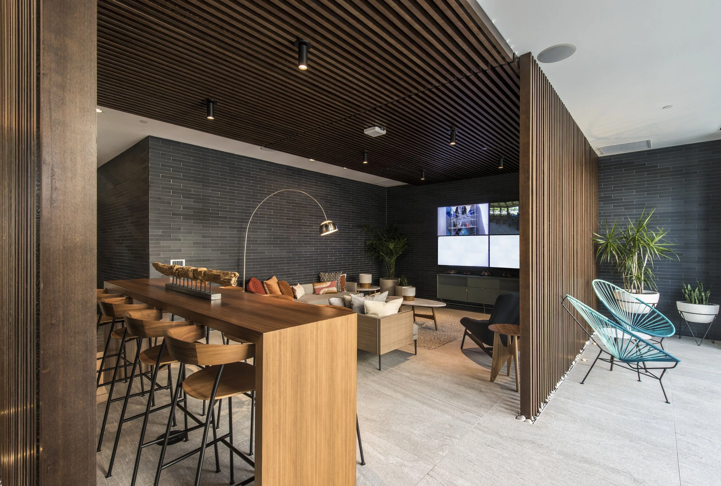 Crescent Novel Rio_Scott Sandler_Int_06.jpg