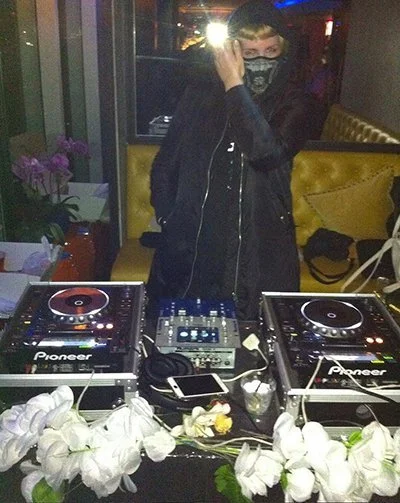 topicalcreamparty-001-400.jpg