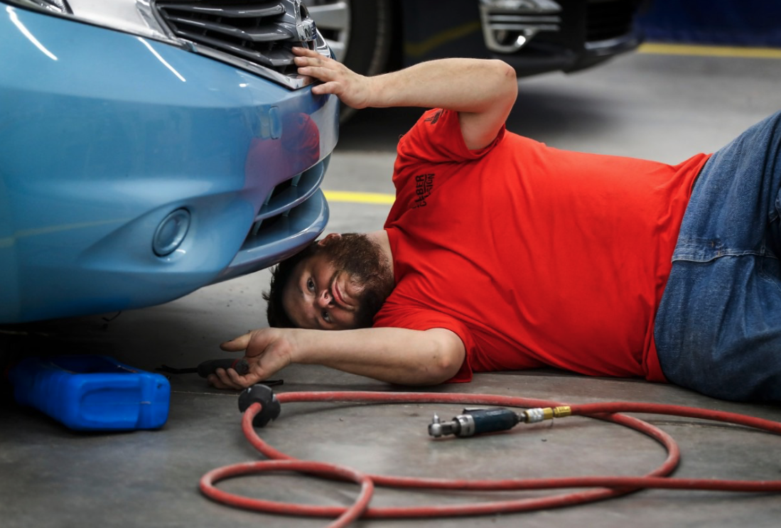 Caliber Collision widens area footprint with new Arlington location