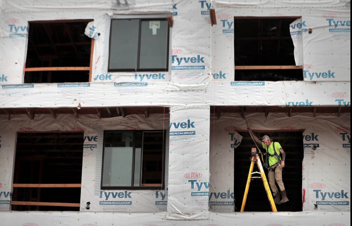 Builders can now go online for construction permits