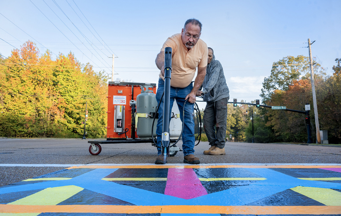 Houston High graduate designs Wolf River Boulevard crosswalk