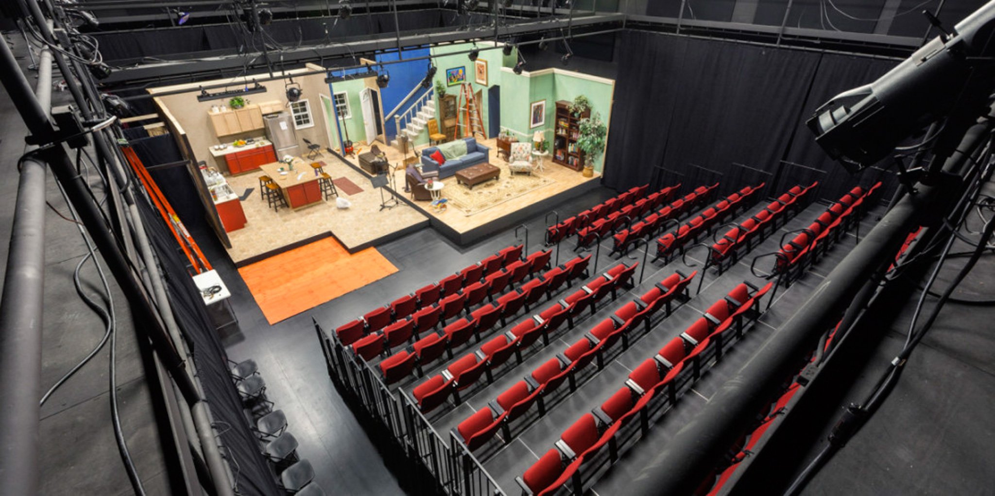 3 HattilooTheatre081914_697-1082x540.jpg