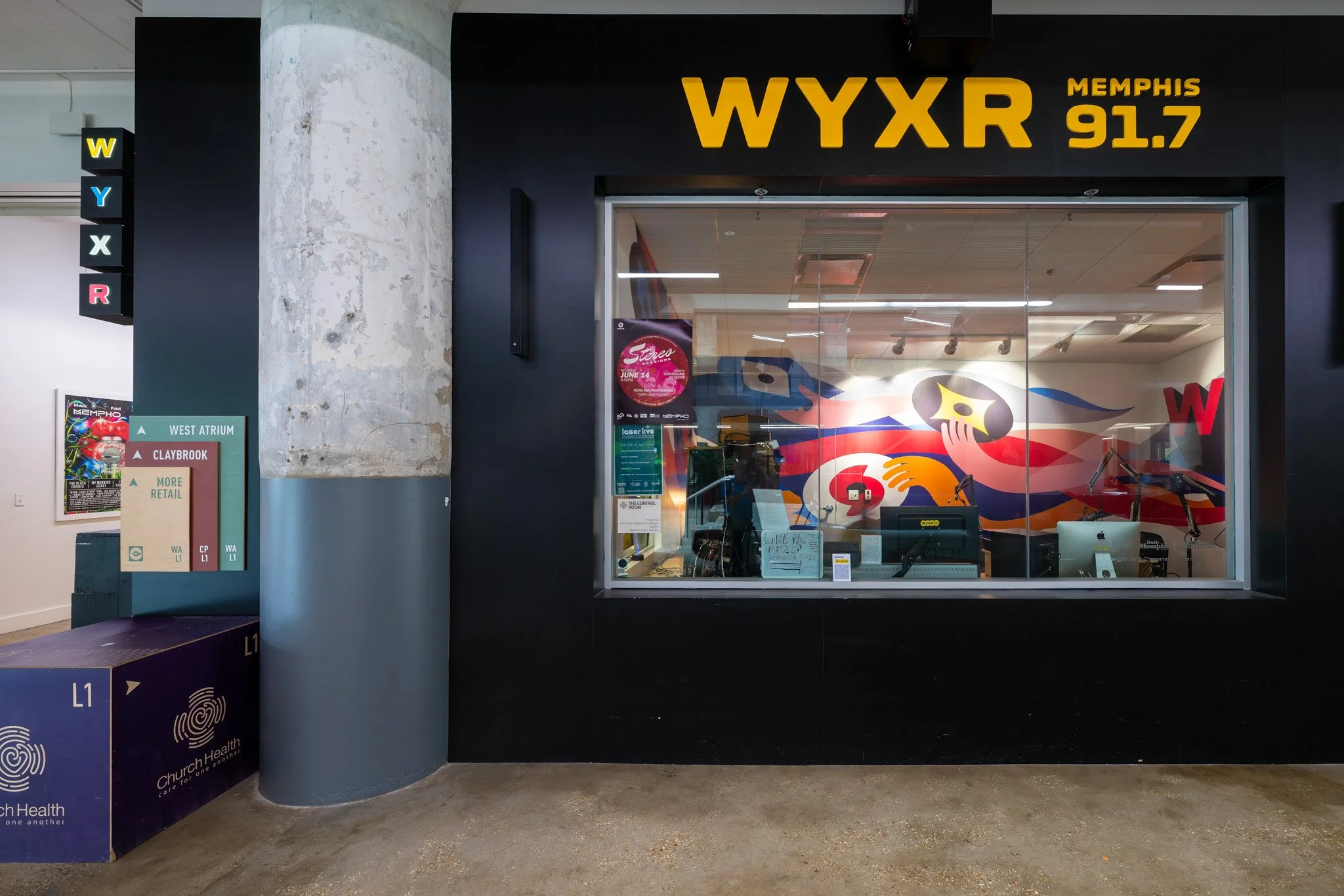 2 wyxr-8-printjpg_53027334932_oH-2.jpg