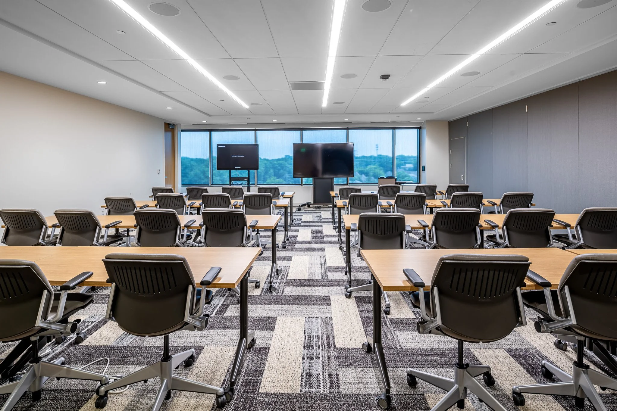 14 maa-offices-19-printjpg_53027932484_o_H.jpg