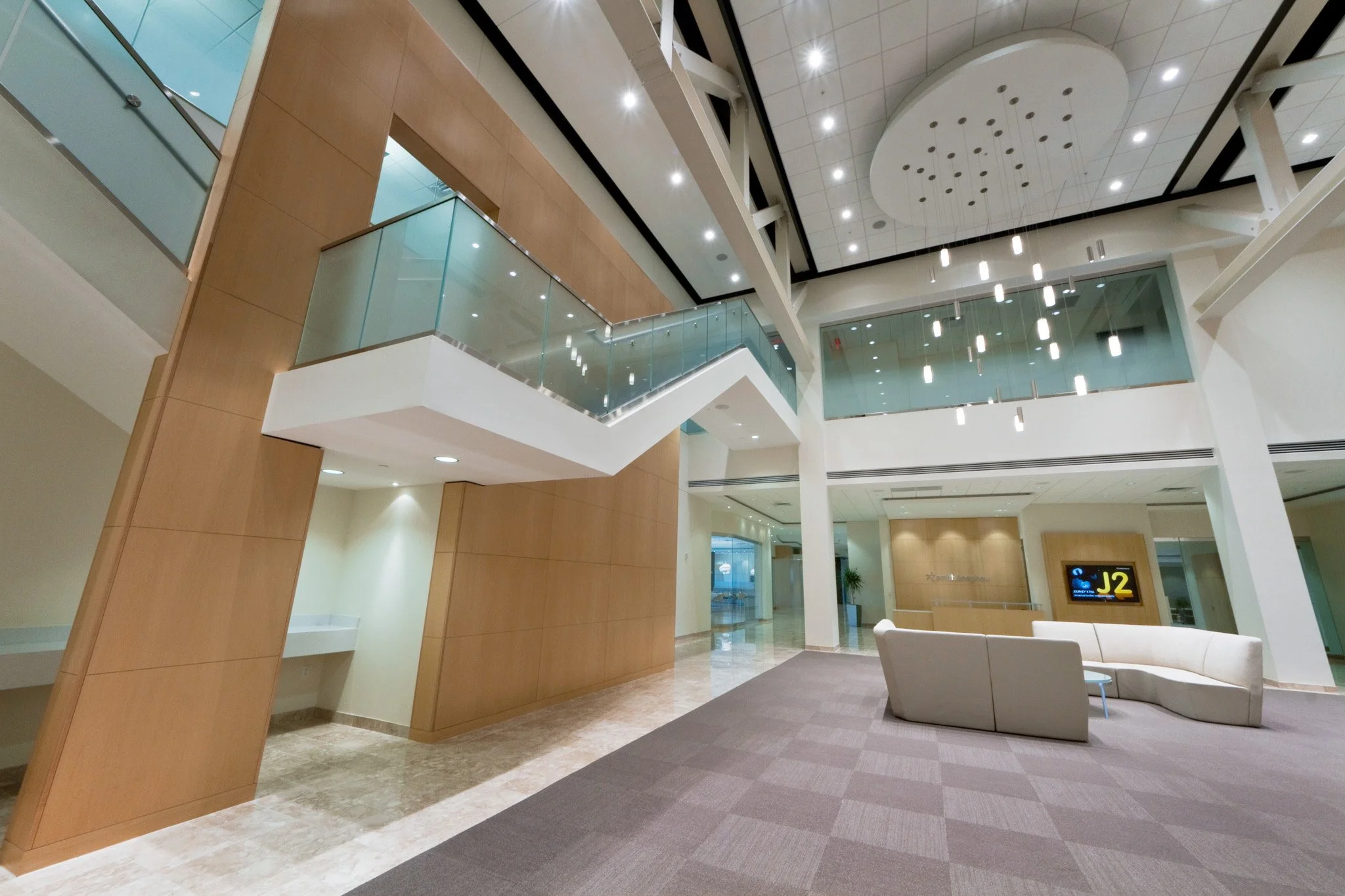 1 SmithNephew022112_240.jpg