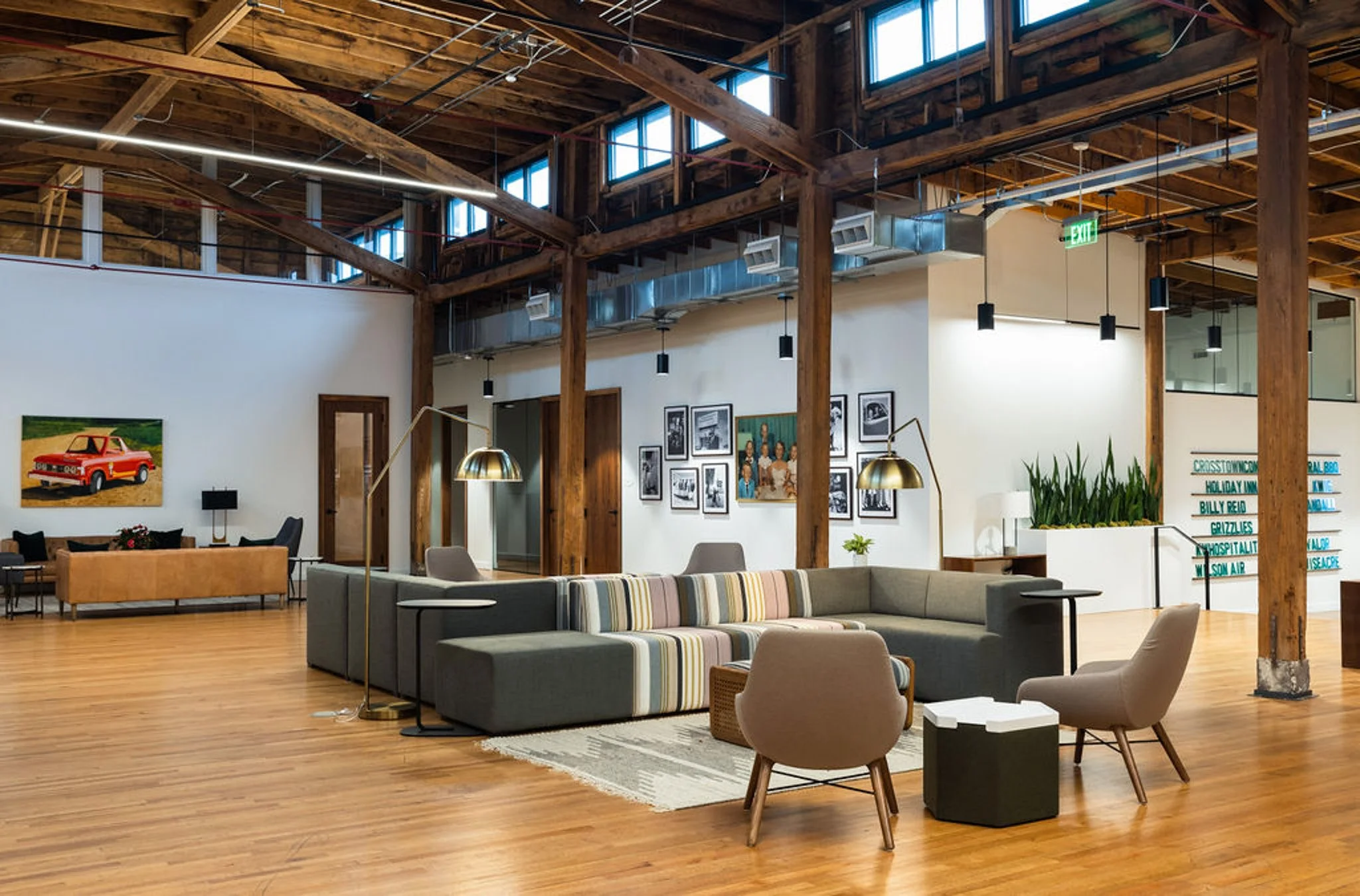 8 ParkerDesignStudio_LRK-SelaviePhoto-25.jpg