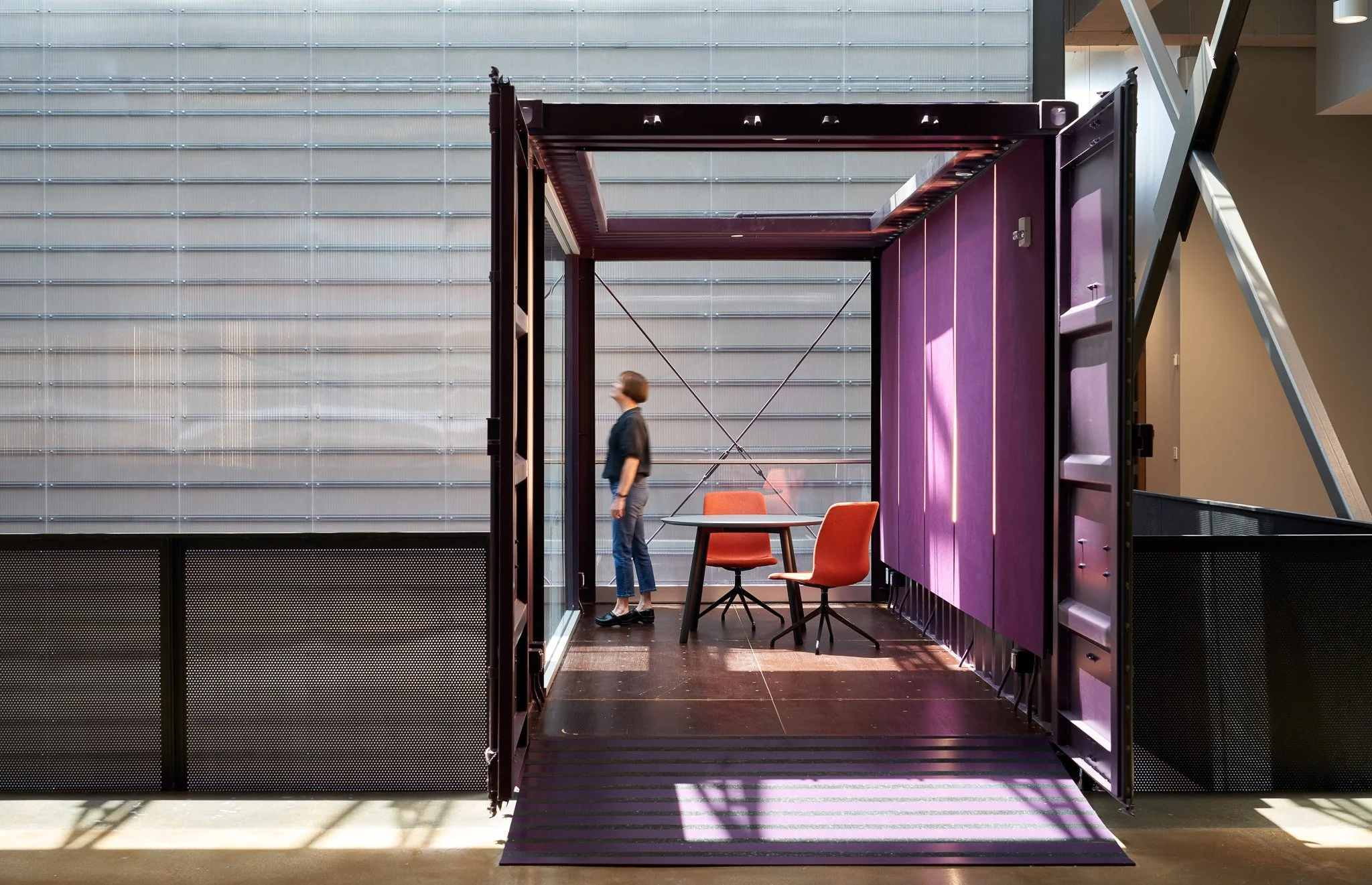 7 LRK FedEx 17altr.jpg