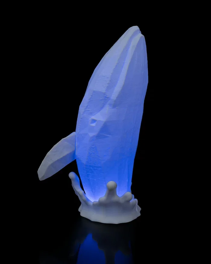 3D Printed Low Poly LED Whale Lamp – Modern whale light featuring a sleek geometric low poly design with soft glowing LED illumination. Perfect for bedrooms, nurseries, desks, offices, and ocean-themed decor.