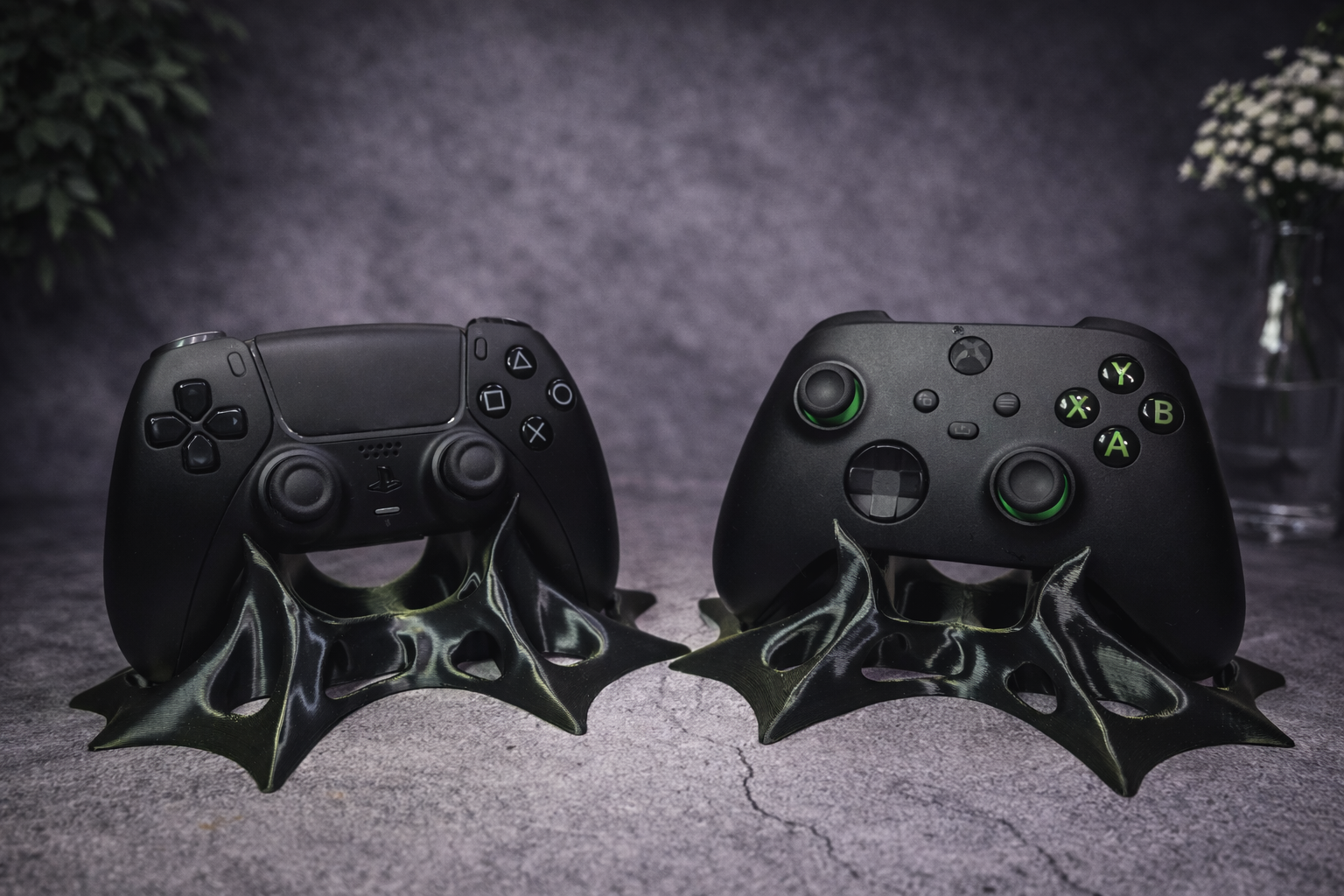 3D Printed Spikey Controller Holder - Black Gold