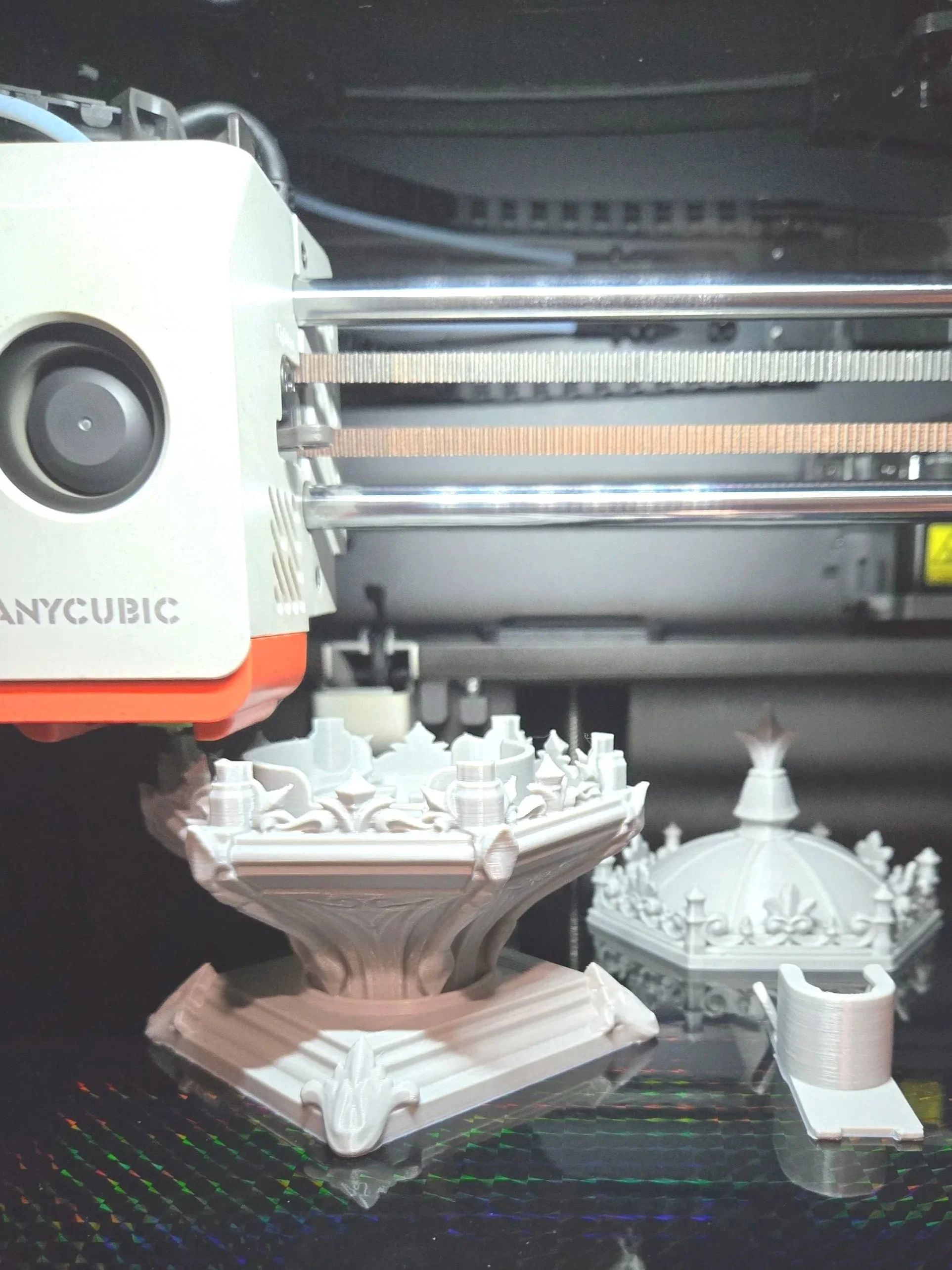 3D Printer Creating Gothic Table Lamp – Behind-the-scenes look at a 3D printer bringing a detailed gothic lamp design to life. Perfect for showcasing custom 3D printing craftsmanship, fantasy decor creation, made-to-order designs