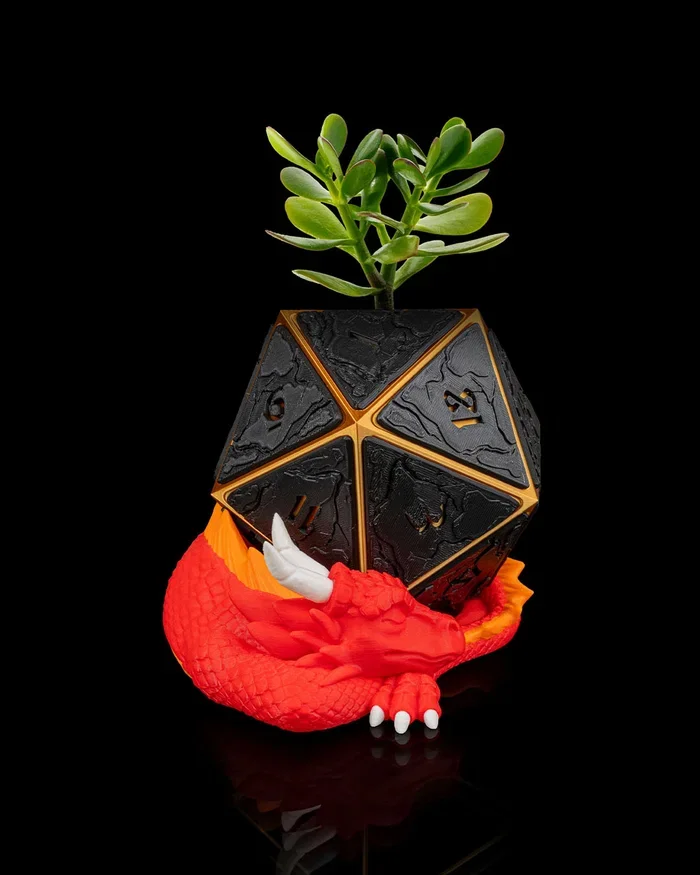 3D Printed Dragon D20 Dice Planter – Unique fantasy planter featuring a detailed dragon wrapped around a D20 dice pot. Perfect for succulents, small plants, tabletop gamers, D&D fans, nerd decor, desks, shelves, and gaming room gifts.